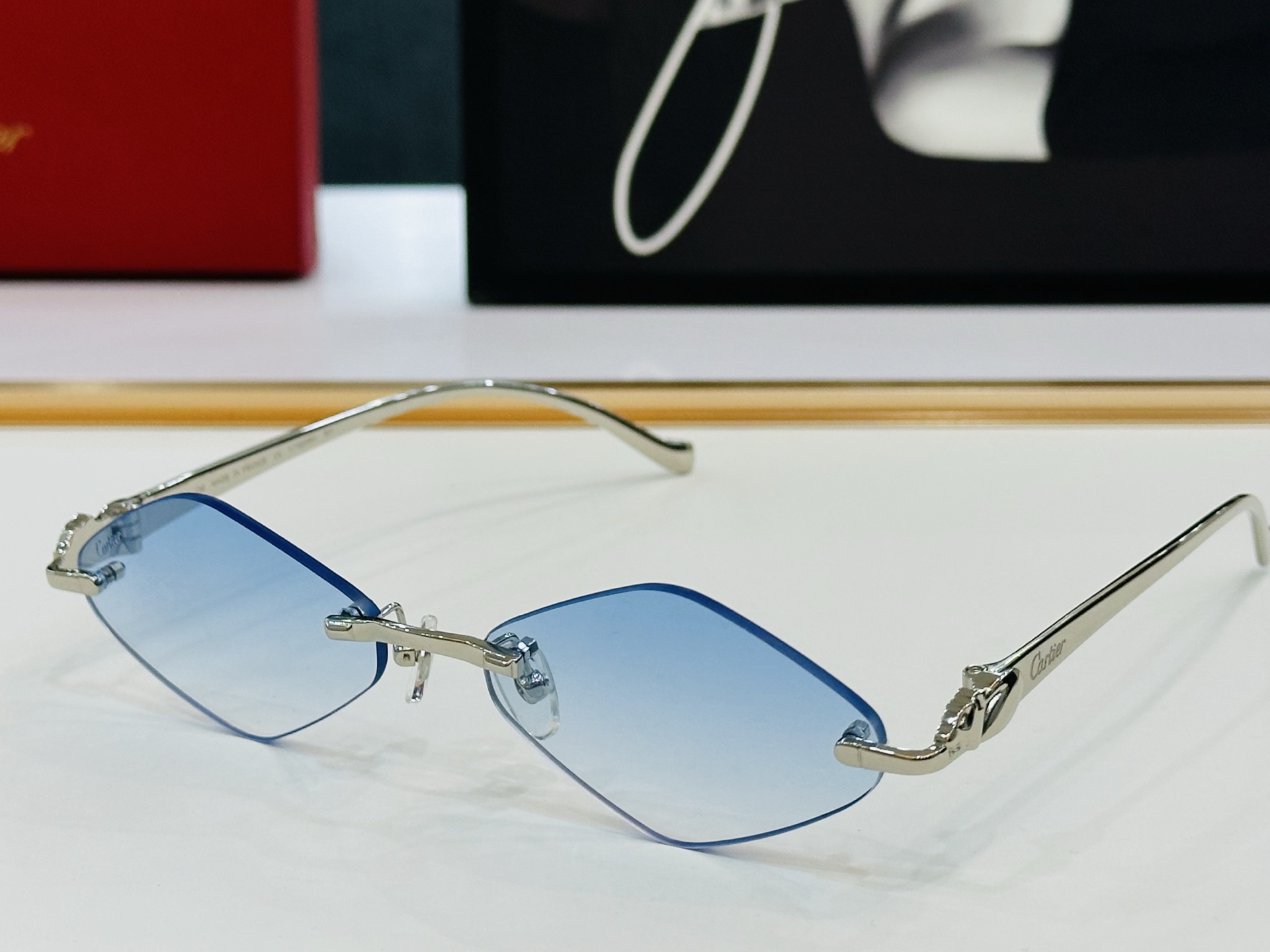 🆕 原版Cartie* 卡家 官网经典款 太阳镜 CT0058O Size：55口18-130 电镀工艺