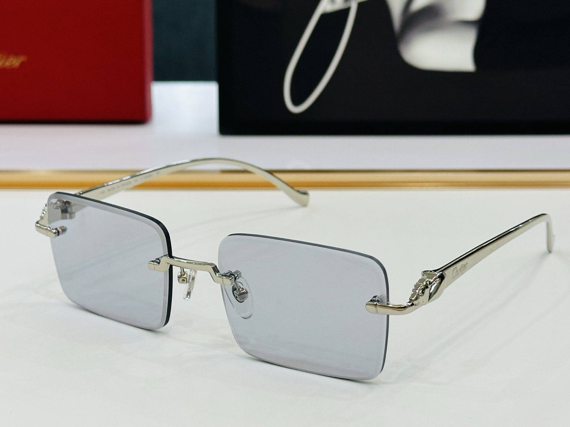🆕 原版Cartie* 卡家 官网经典款 太阳镜 CT0058O Size：55口19-130 电镀工艺