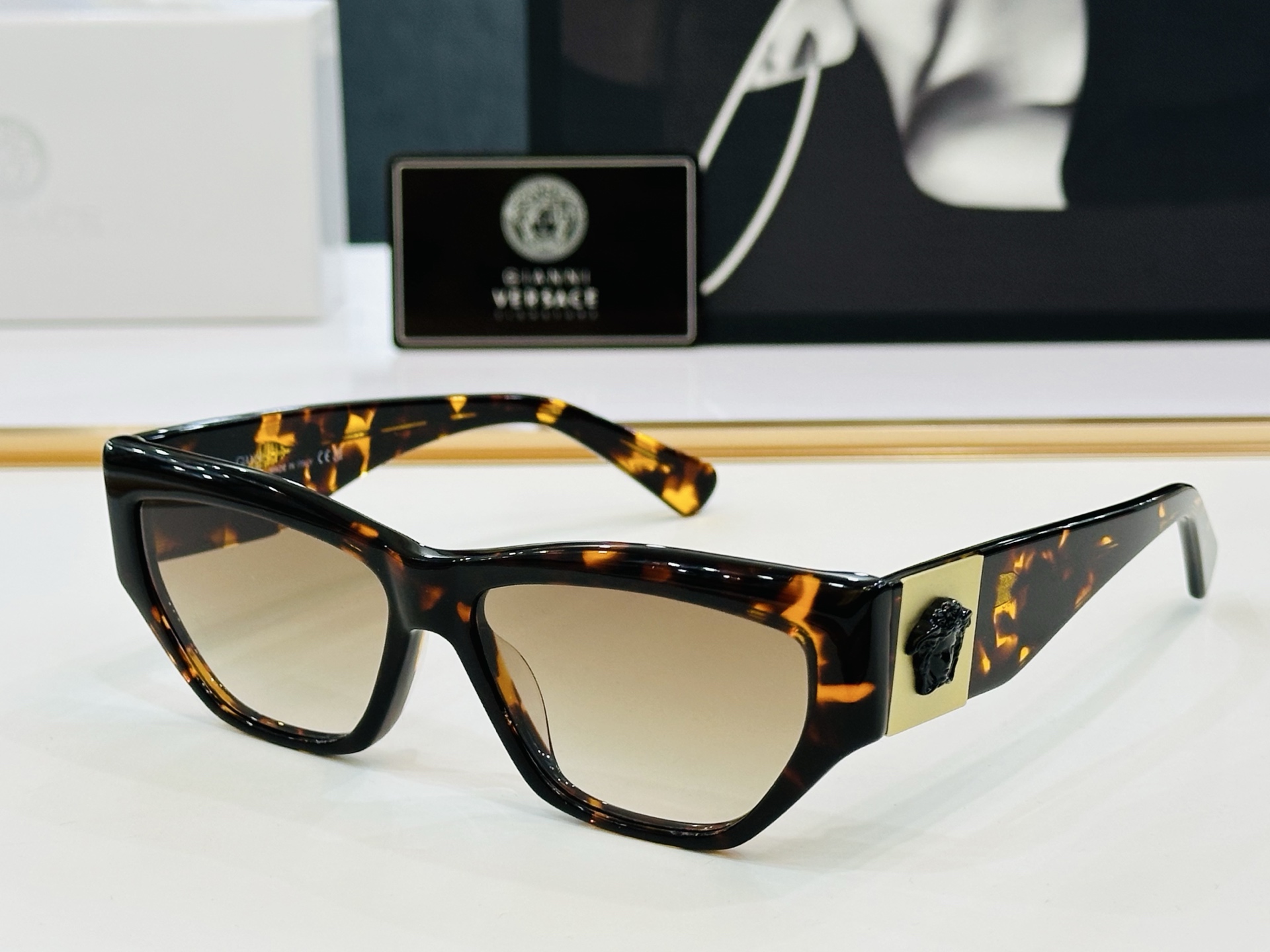 🎉🎉范思家 VERSACE✨VE S89 Size：55口16-145 ✨L有范 