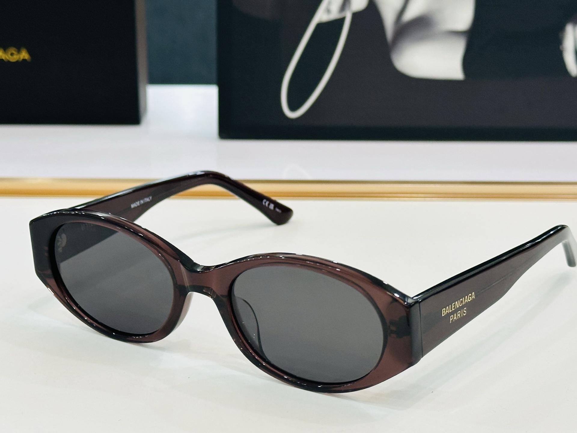 BALENCIAGA巴黎世家 BB0369S Size：55口20-145 超级百搭造型 B百搭时尚 品
