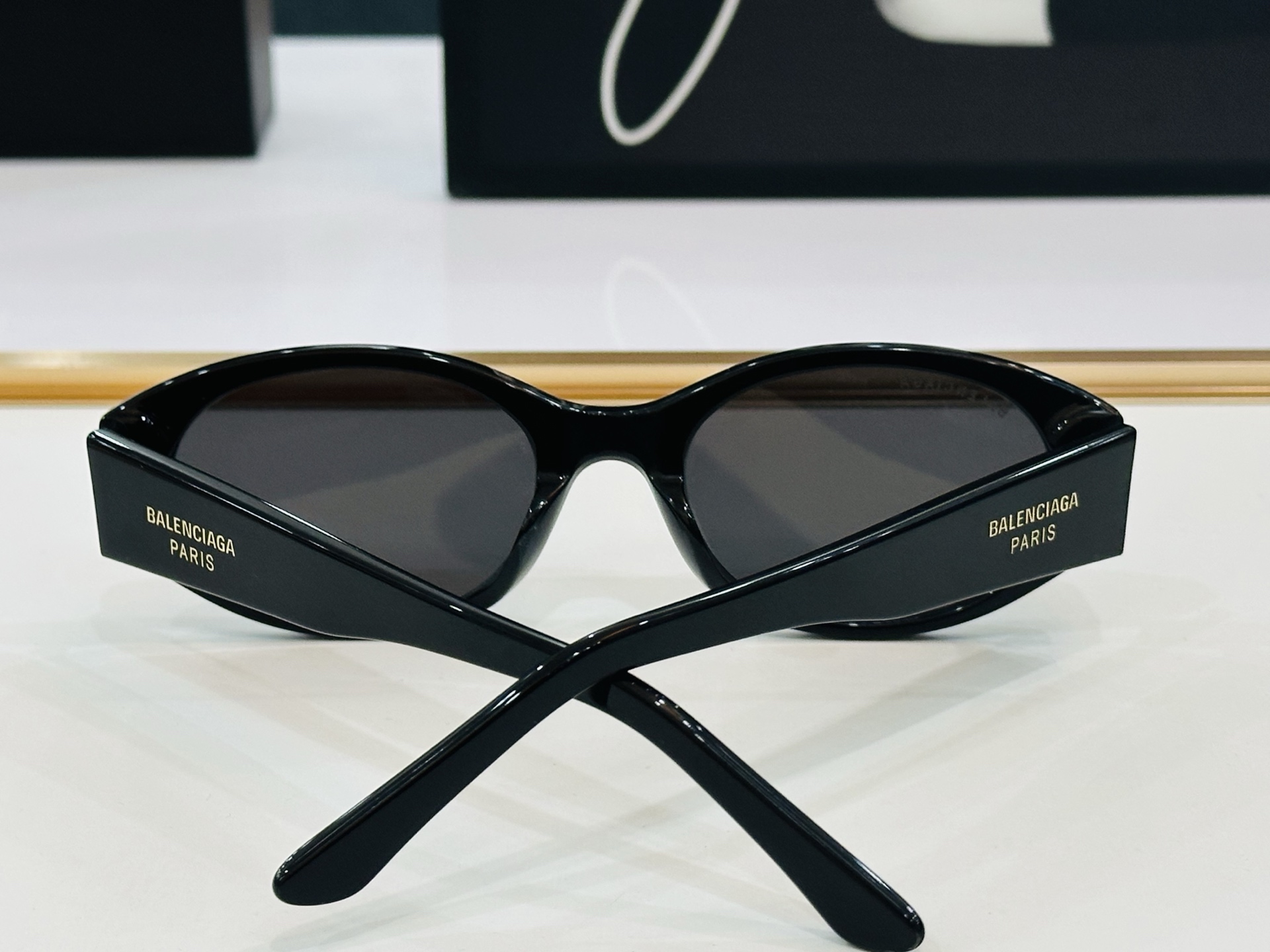 BALENCIAGA巴黎世家 BB0369S Size：55口20-145 超级百搭造型 B百搭时尚 品