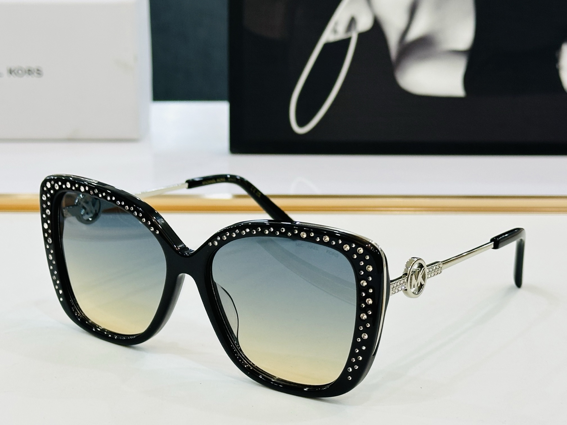 MICHAEL KORS MK2161   SIZE：57口16-145  官网款太阳镜 bm太阳镜 