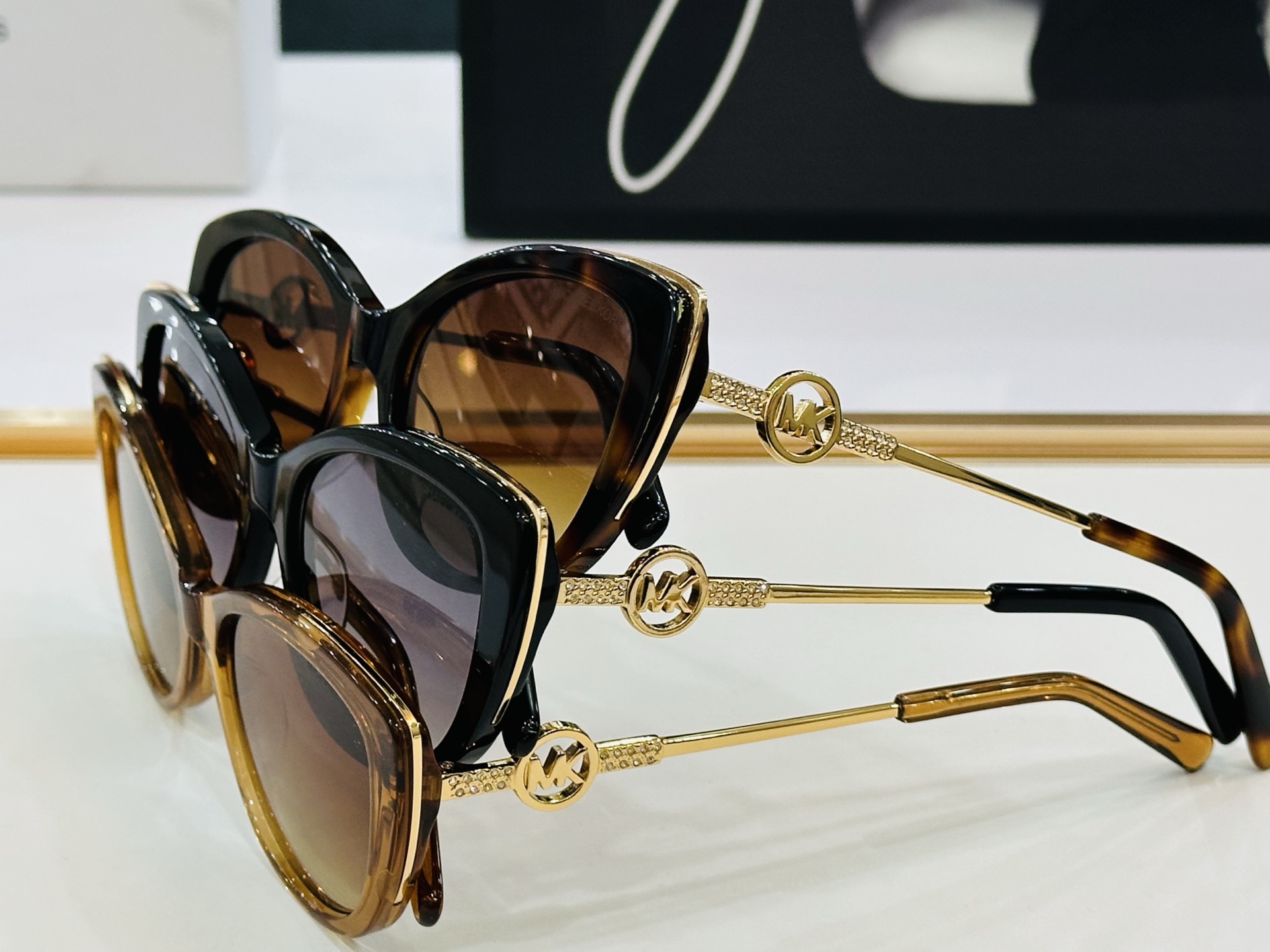 MICHAEL KORS MK2127BU    SIZE：55口18-145   官网款太阳镜 bm太