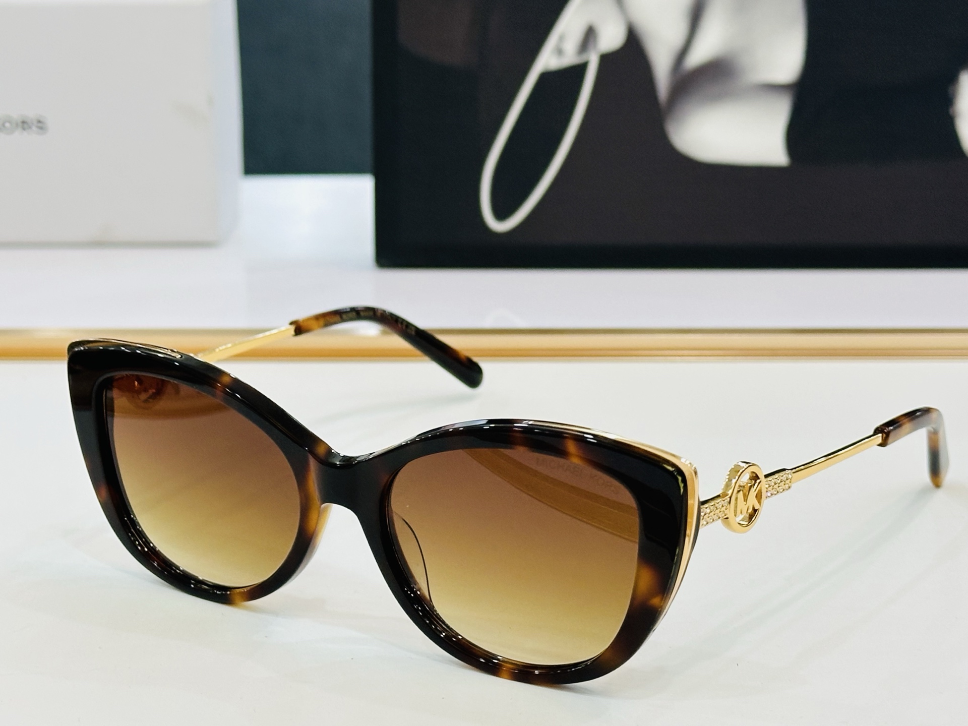 MICHAEL KORS MK2127BU    SIZE：55口18-145   官网款太阳镜 bm太