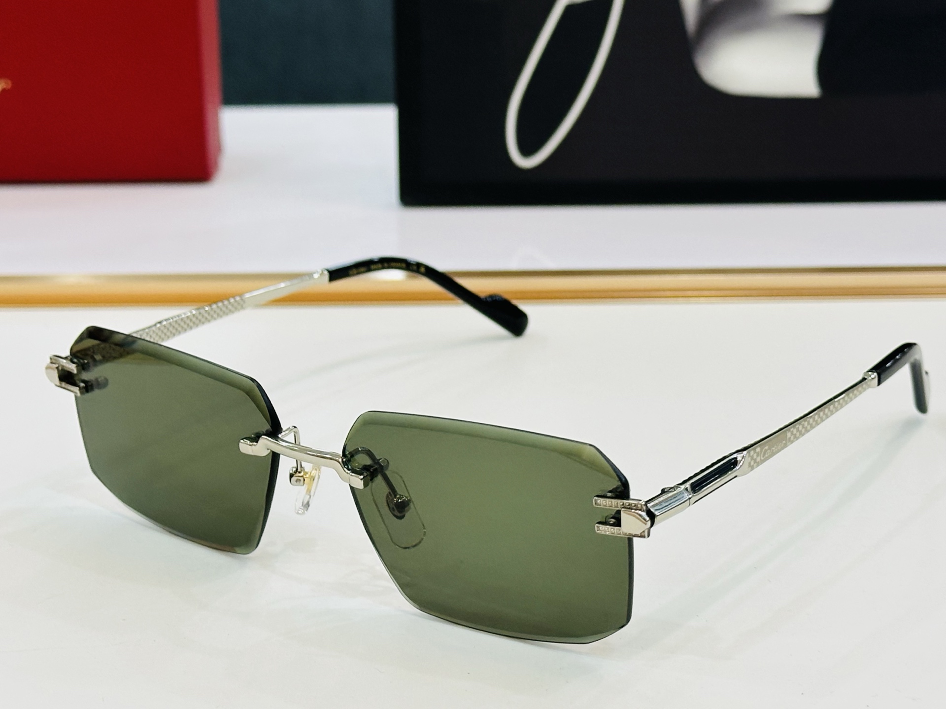 🆕 原版Cartie* 卡家 官网经典款 太阳镜 CT0526S Size：59口17-145  电镀工