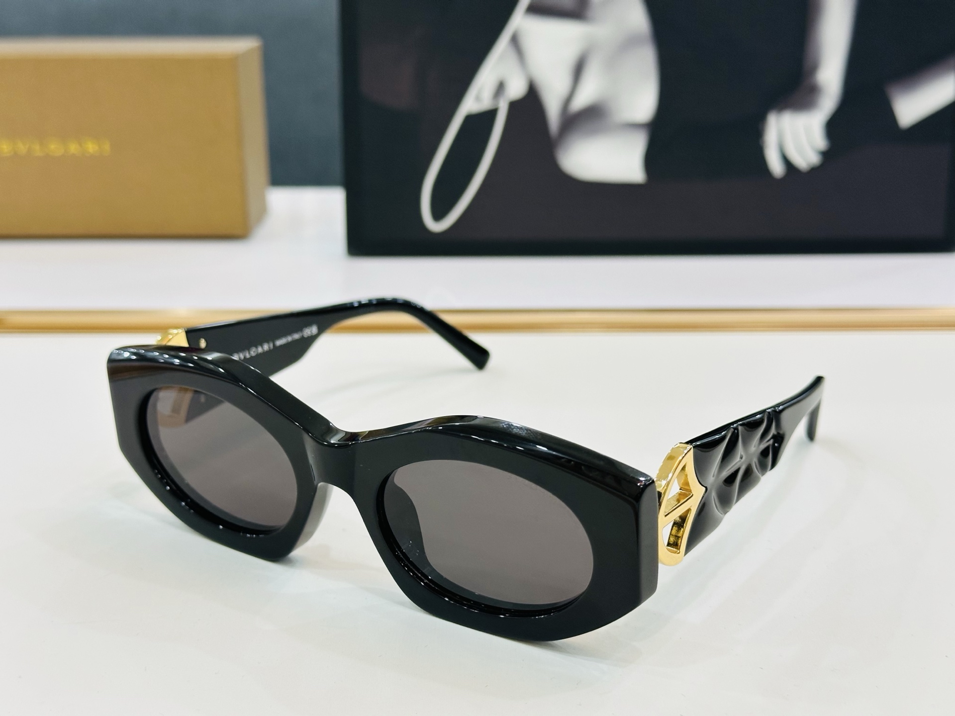 🆕款 官网同售 宝格家 BV40049  👍 Size ：51口22-145  绝对要买😎品质非常完美 