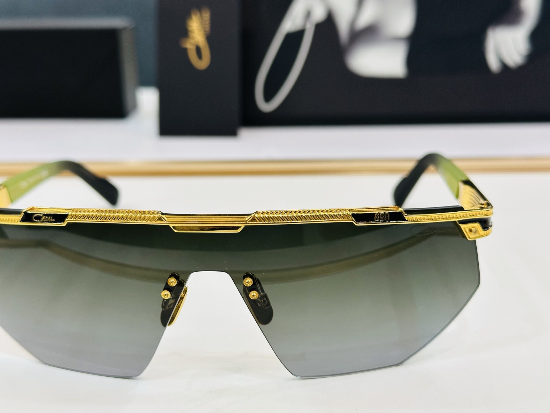 🆕 卡加尔 new CAZAL ModelM889  Size 158口139   😎😎精心制作 喜爱 