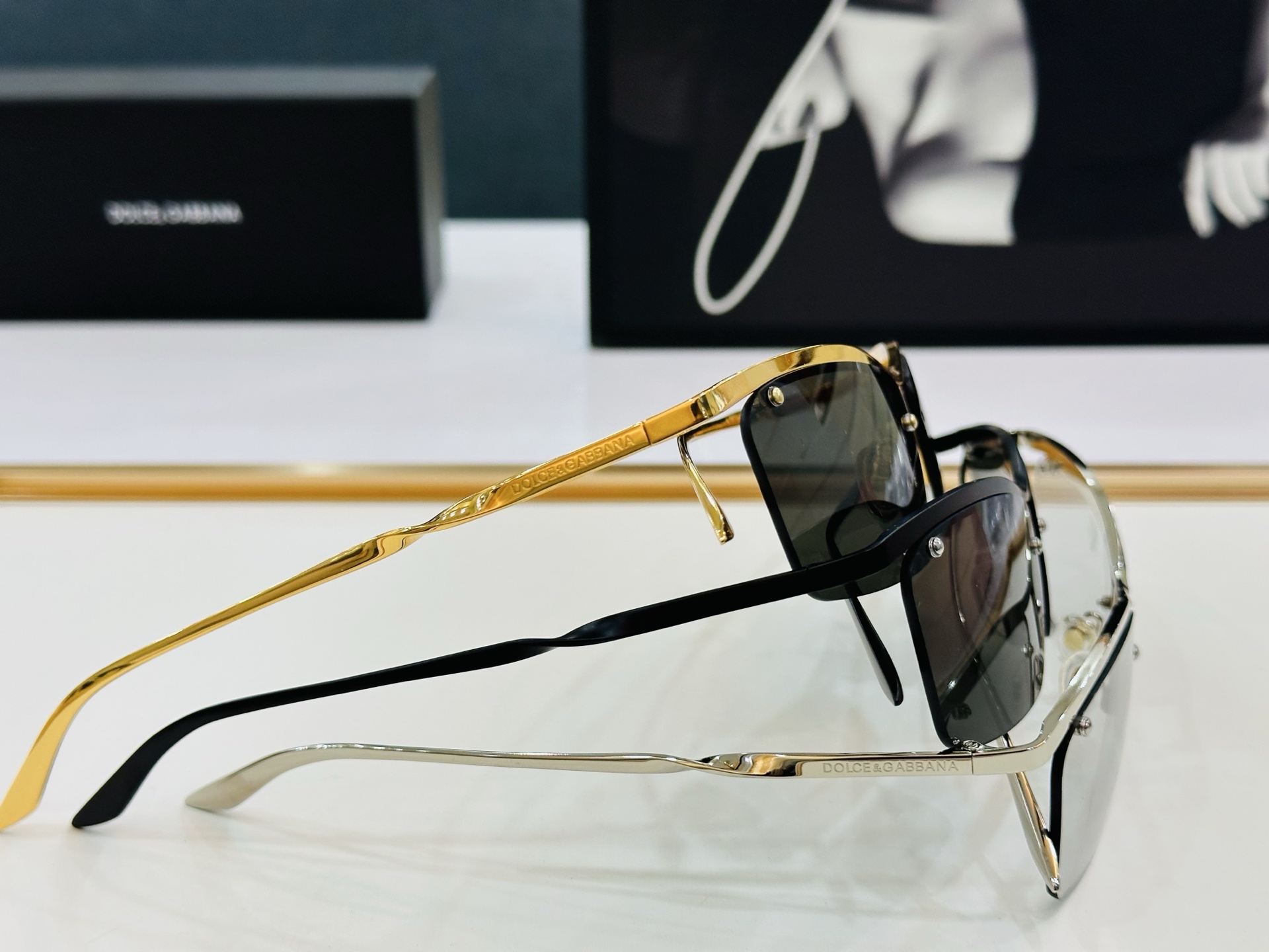 🆕 官网款 🔺DOLCE&GABBAN*🔻DG2207      Size：59口16-142 新颖独特