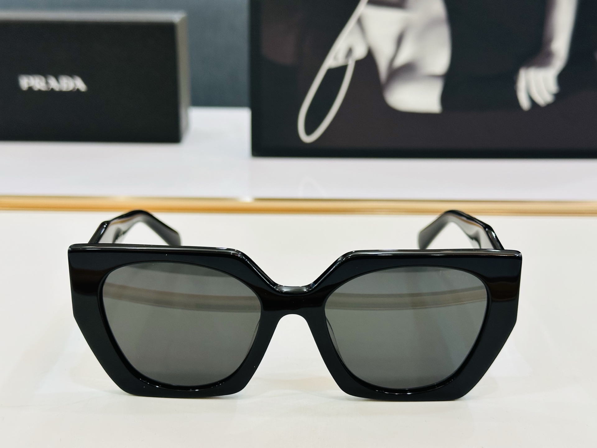 🔺PRAD*🔻普家 SPR15W  Size：54口19-140  眼镜系列堪称精湛制作 彰显独特个 B