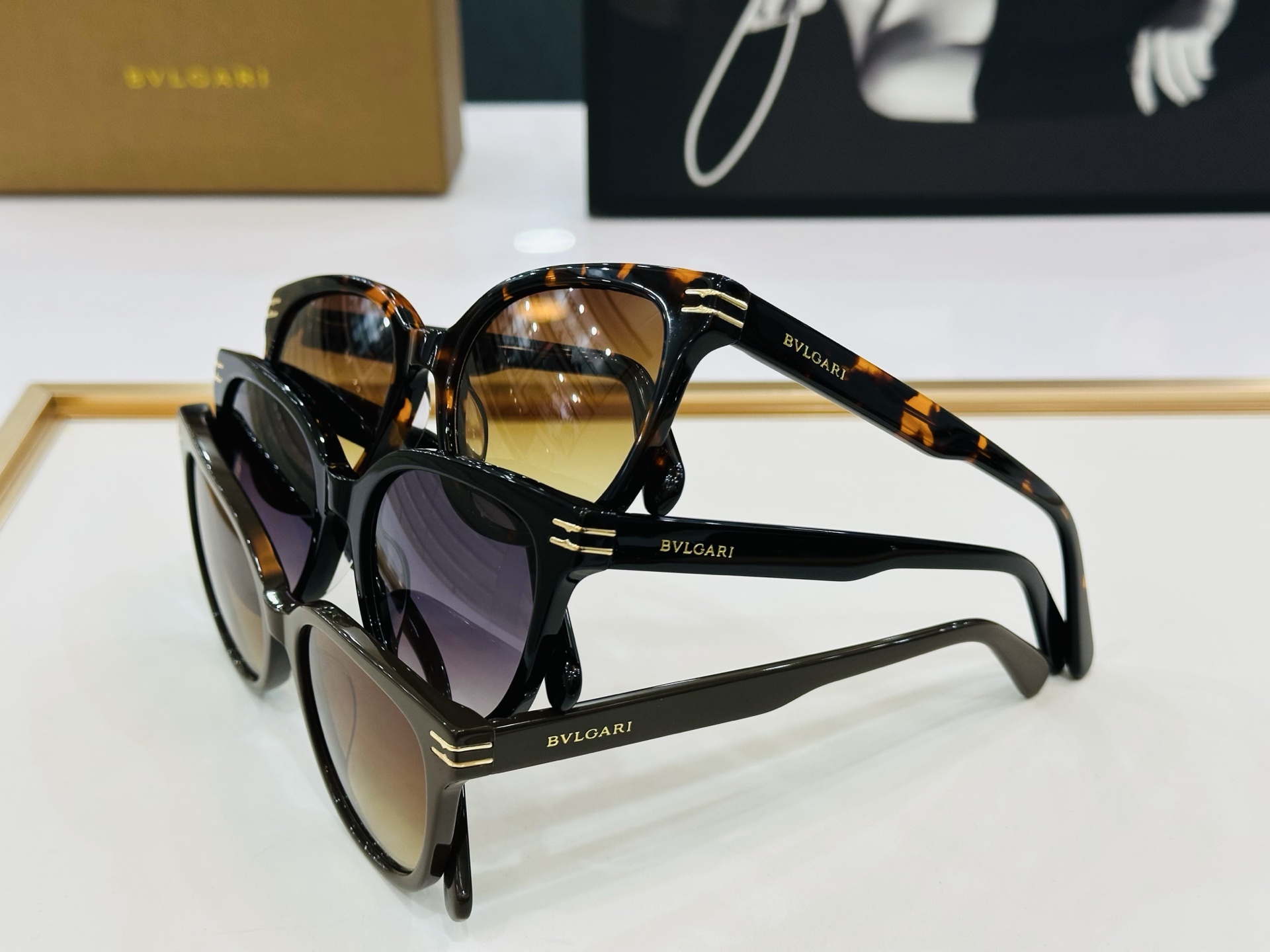 🆕款 官网同售 宝格家 BV4316  👍 Size ：53口19-145  绝对要买😎品质非常完美 L