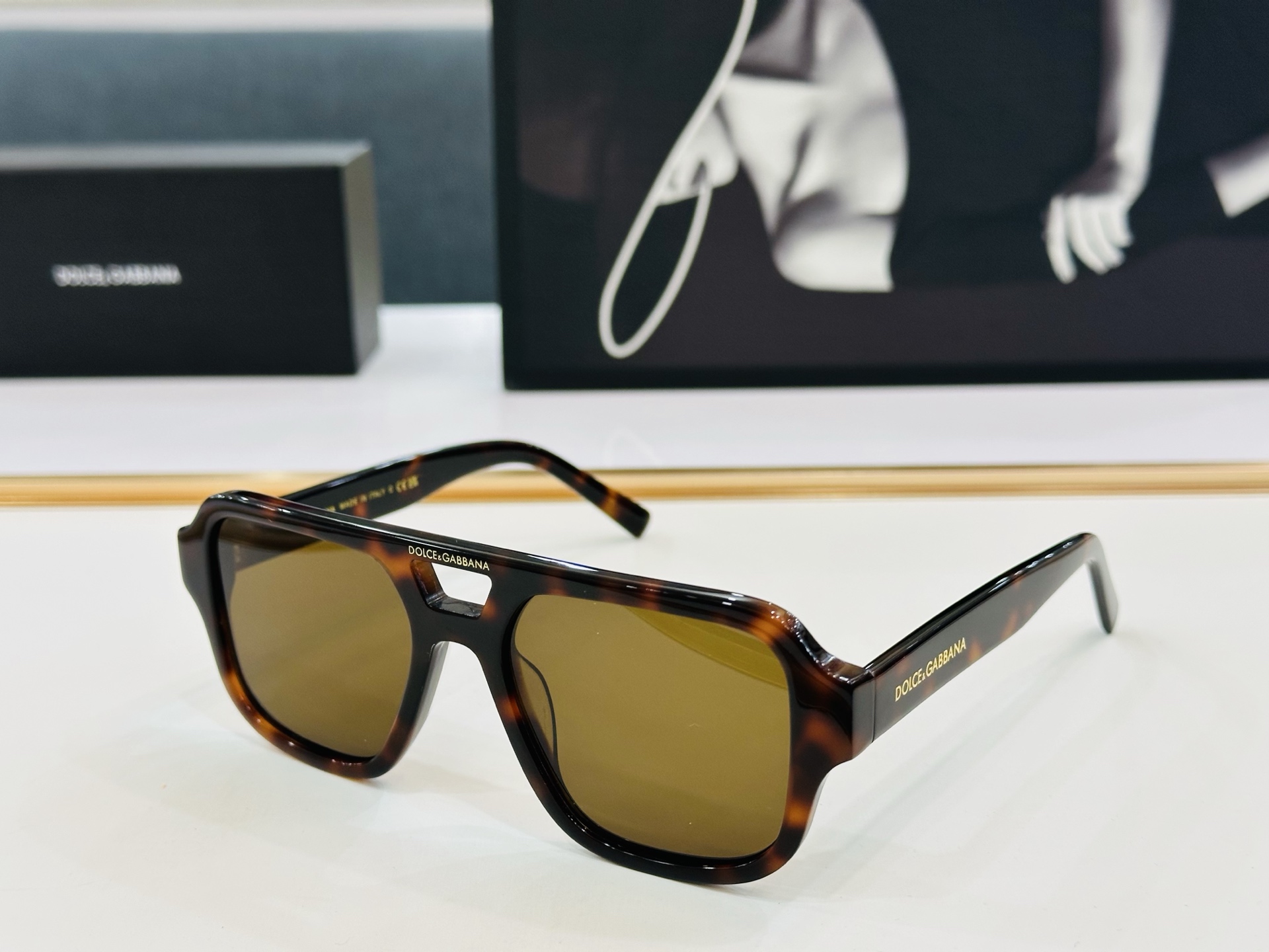 🆕 官网款 🔺DOLCE&GABBAN*🔻DG4003  Size：54口19-143 新颖独特🔝🔝K美