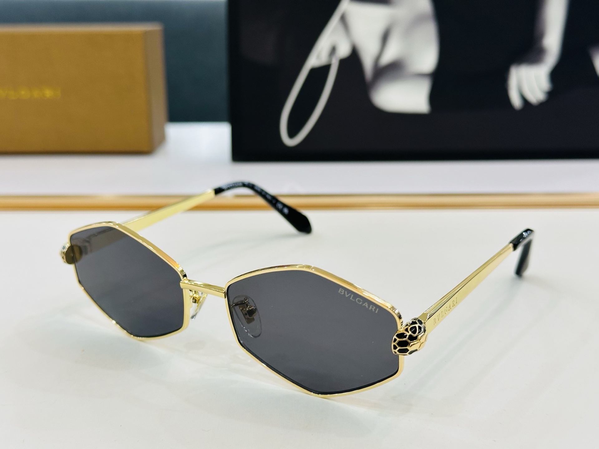 🆕款 官网同售 宝格家 BV40082 👍 Size ：56口17-140  绝对要买😎品质非常完美 C