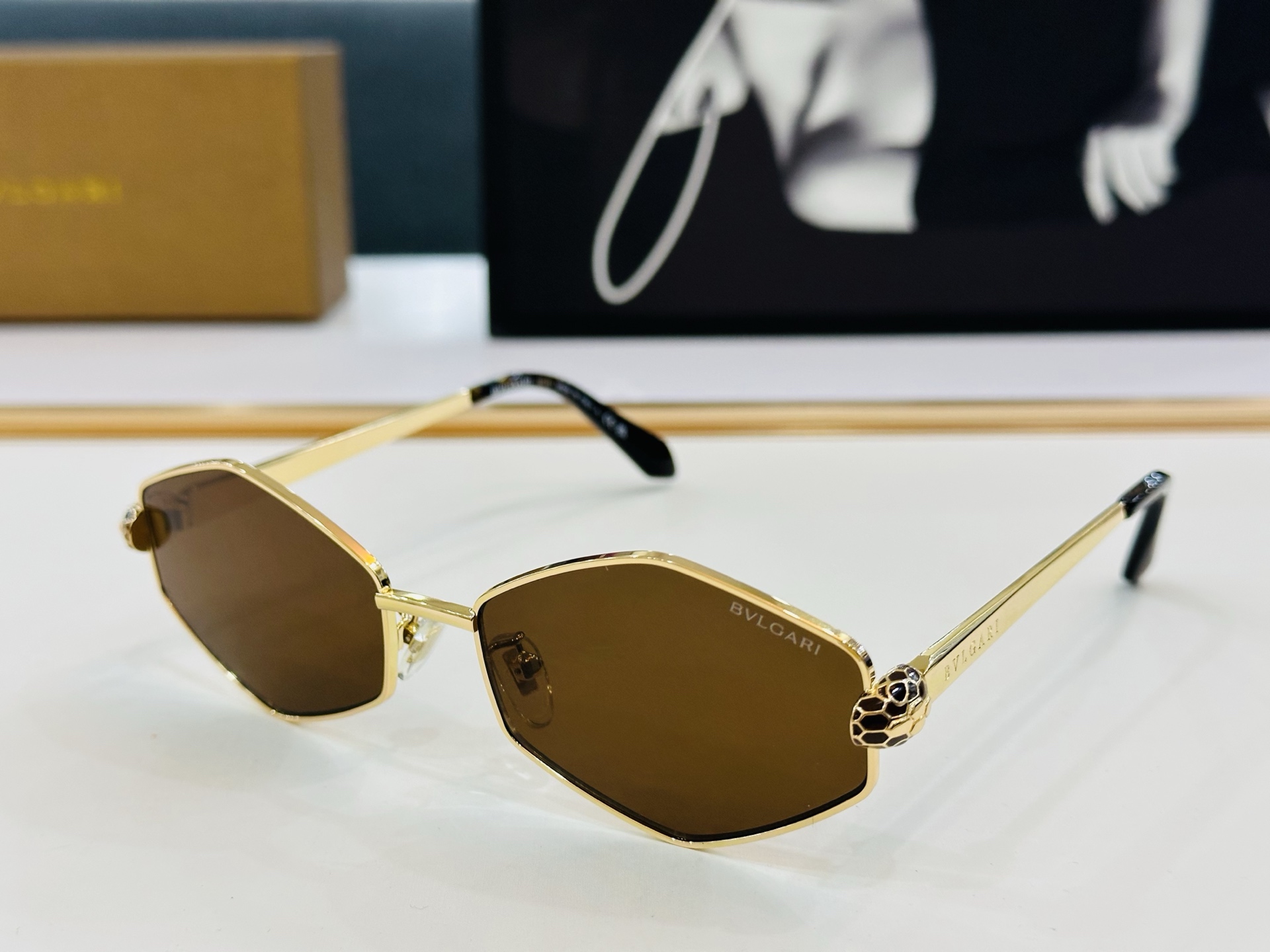 🆕款 官网同售 宝格家 BV40082 👍 Size ：56口17-140  绝对要买😎品质非常完美 C
