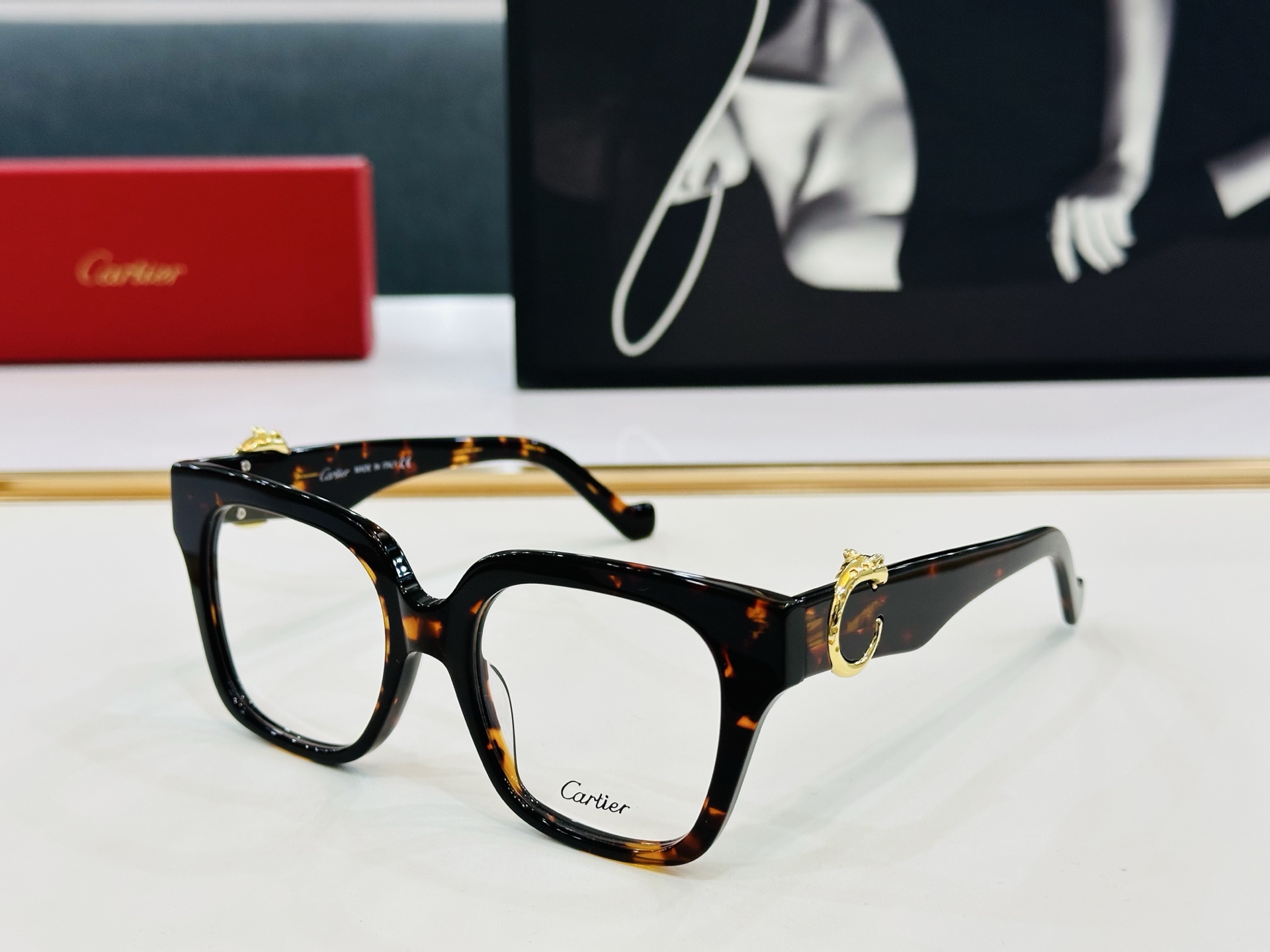 Cartie* 卡家 太阳镜 CT0582 Size：54口19-145 工艺精湛气质十足！Z男女同款 