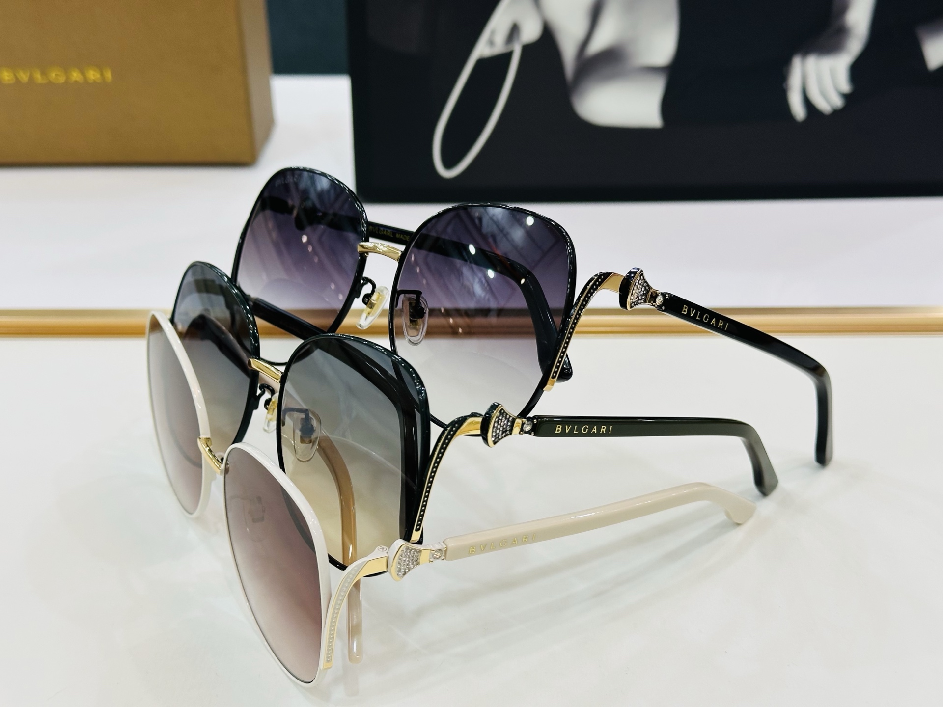 🆕款 官网同售 宝格家 BV8240👍 Size ：58口18-绝对要买😎品质非常完美 q出街必备 