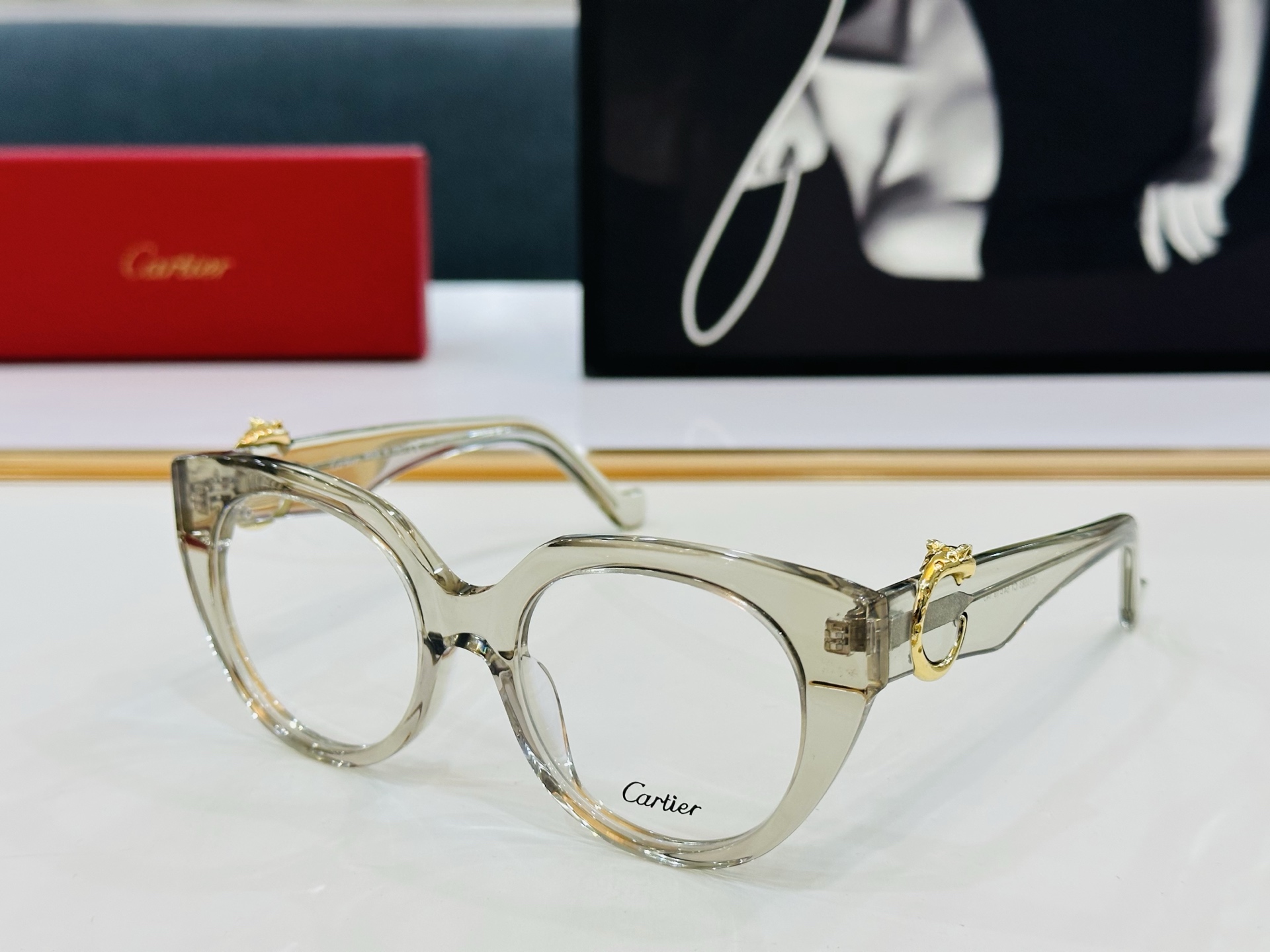 Cartie* 卡家 太阳镜 CT0583  Size：54口19-145 工艺精湛气质十足！Z男女同款
