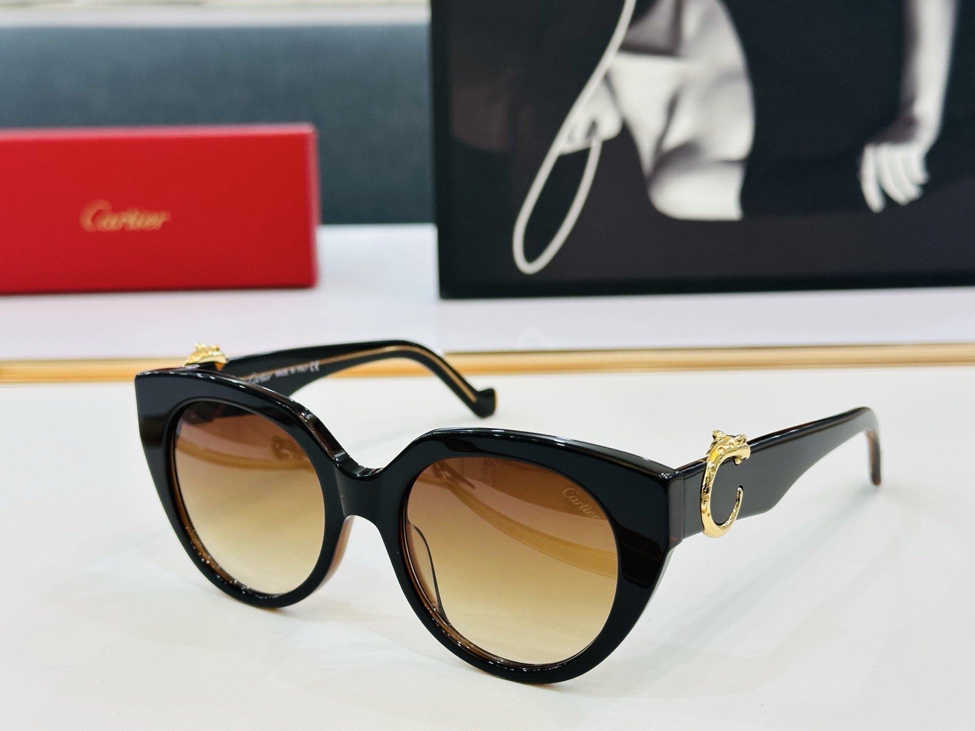 Cartie* 卡家 太阳镜 CT0583  Size：54口19-145 工艺精湛气质十足！Z男女同款