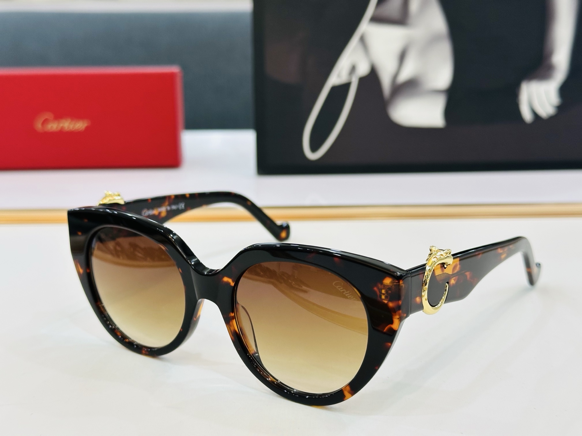 Cartie* 卡家 太阳镜 CT0583  Size：54口19-145 工艺精湛气质十足！Z男女同款