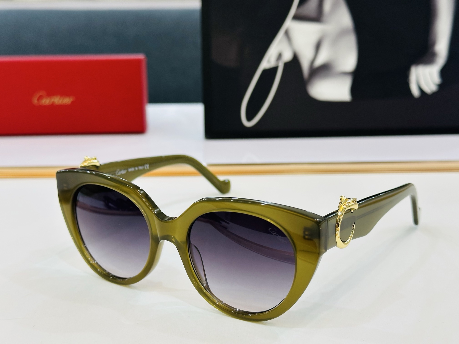 Cartie* 卡家 太阳镜 CT0583  Size：54口19-145 工艺精湛气质十足！Z男女同款