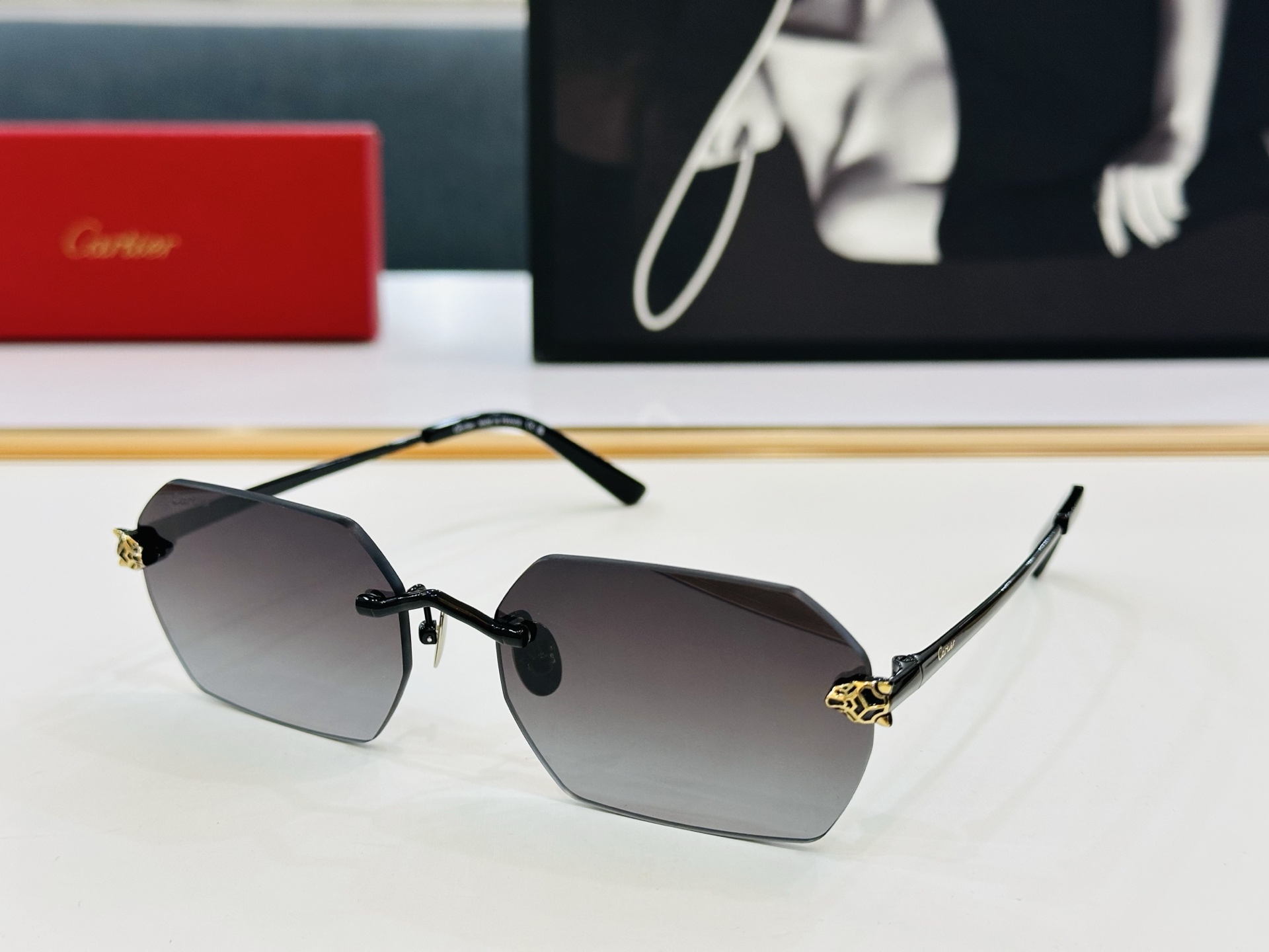 Cartie* 卡家 CT0504S 太阳镜 Size：58口18-145 工艺精湛气质十足！q男女同款