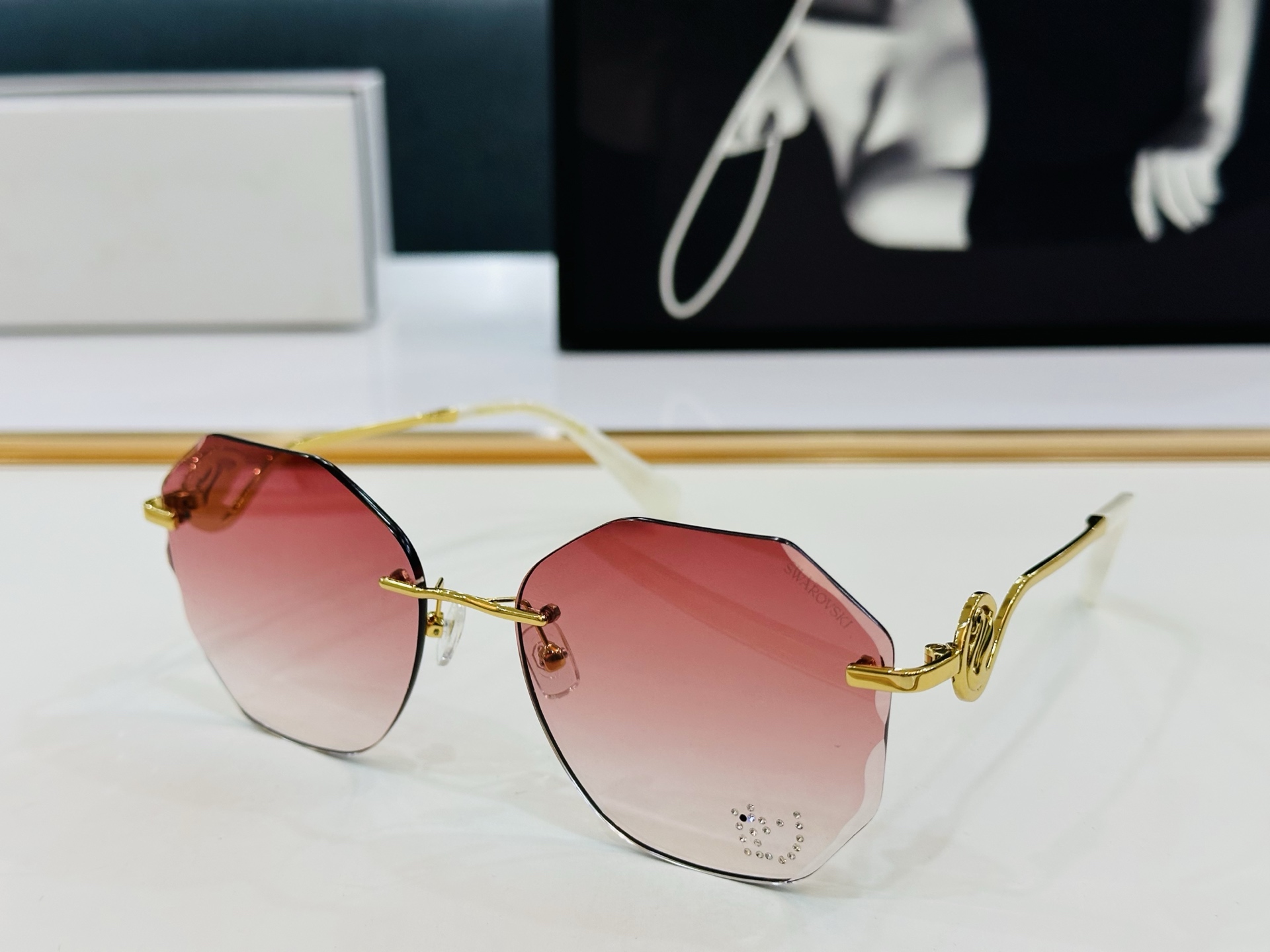 🎀施华洛世奇 SK3089 Size：60口17-140  原单品质 💝 q品质突显气质🎀 🎉太阳镜 