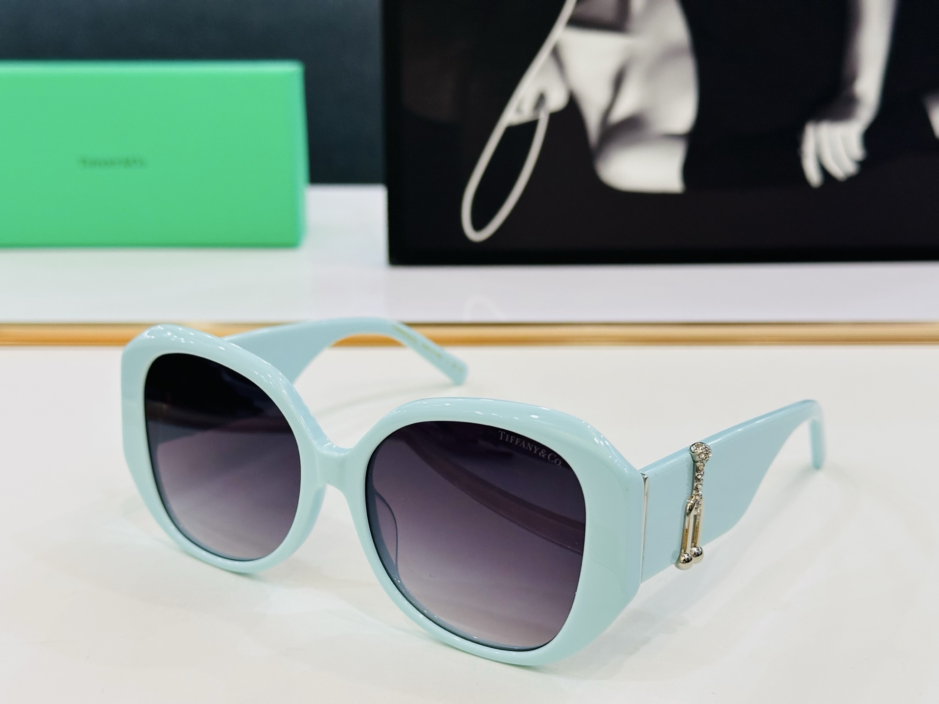 蒂芙家 Tiffany & CO. TF4207  Size：55口17-140 时尚太阳镜架 👍b多色