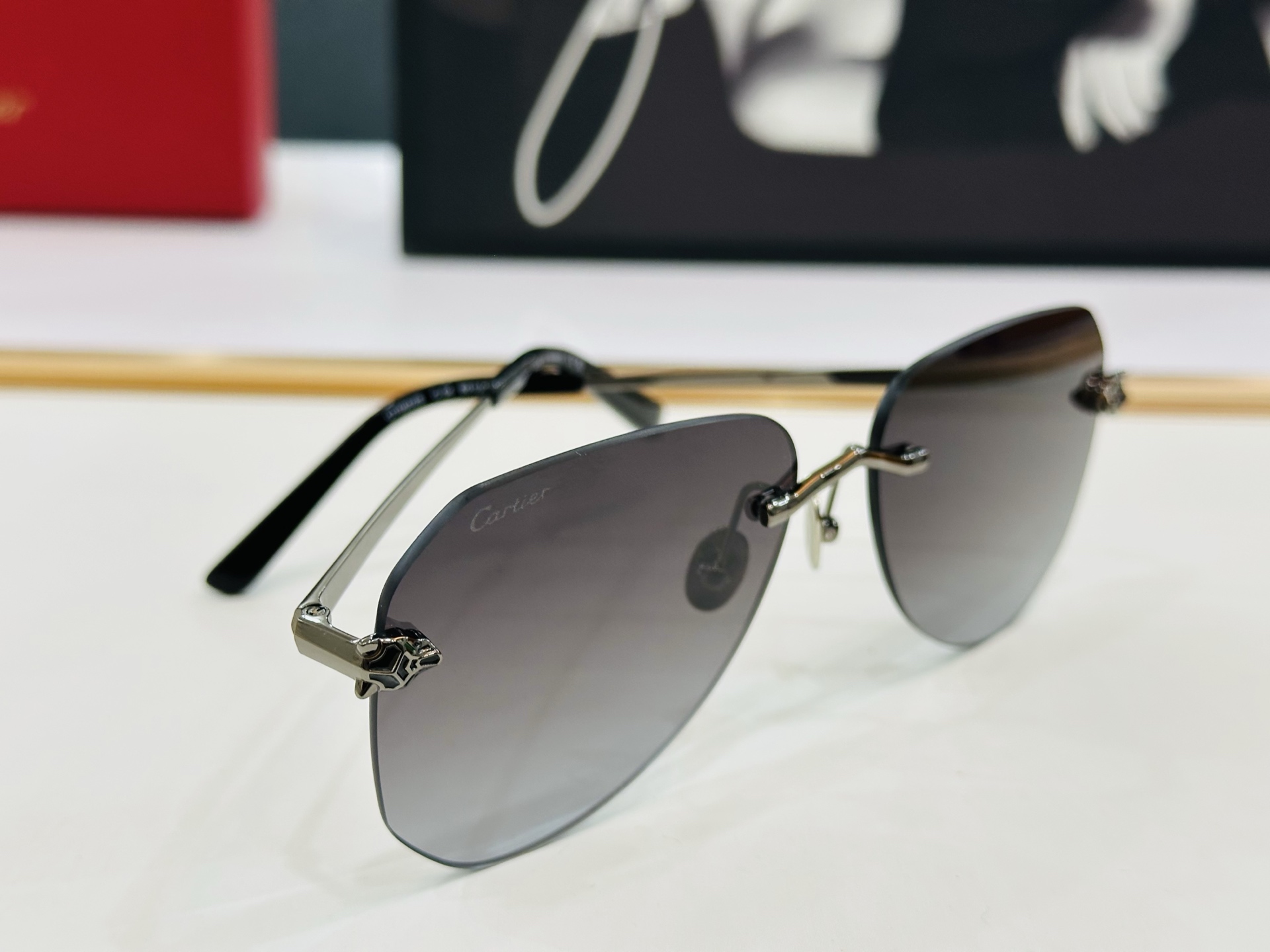 Cartie* 卡家 CT0502S 太阳镜 Size：60口16-145 工艺精湛气质十足！q男女同款