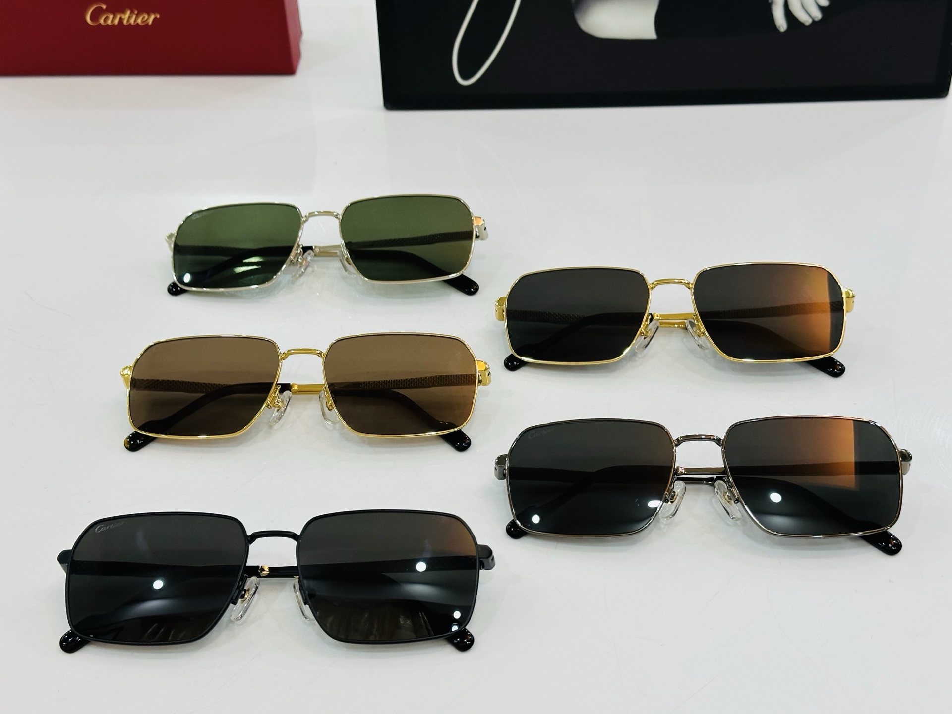 Cartie* 卡家 CT0528S 太阳镜 Size：60口17-145 工艺精湛气质十足！J男女同款
