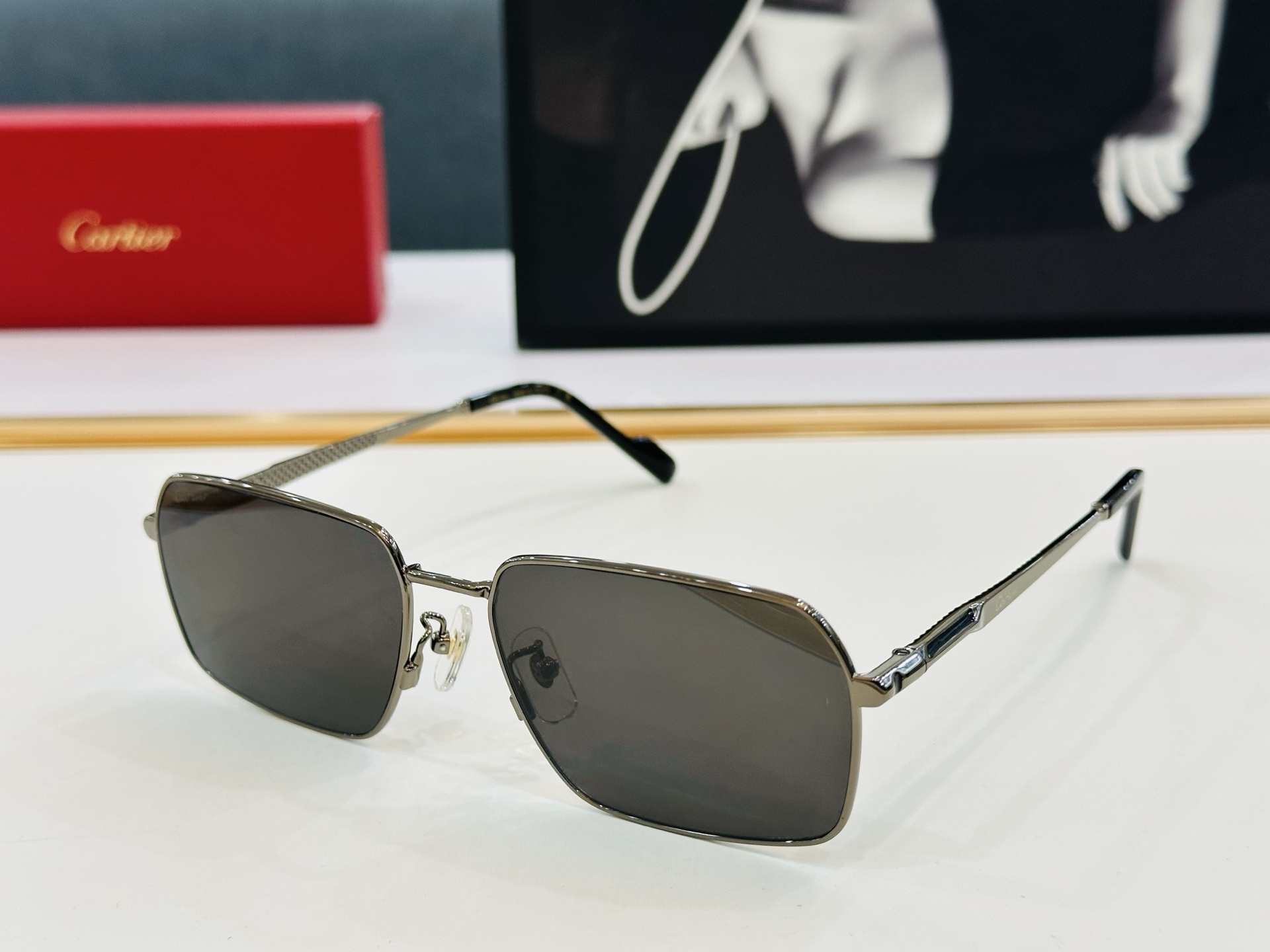 Cartie* 卡家 CT0528S 太阳镜 Size：60口17-145 工艺精湛气质十足！J男女同款