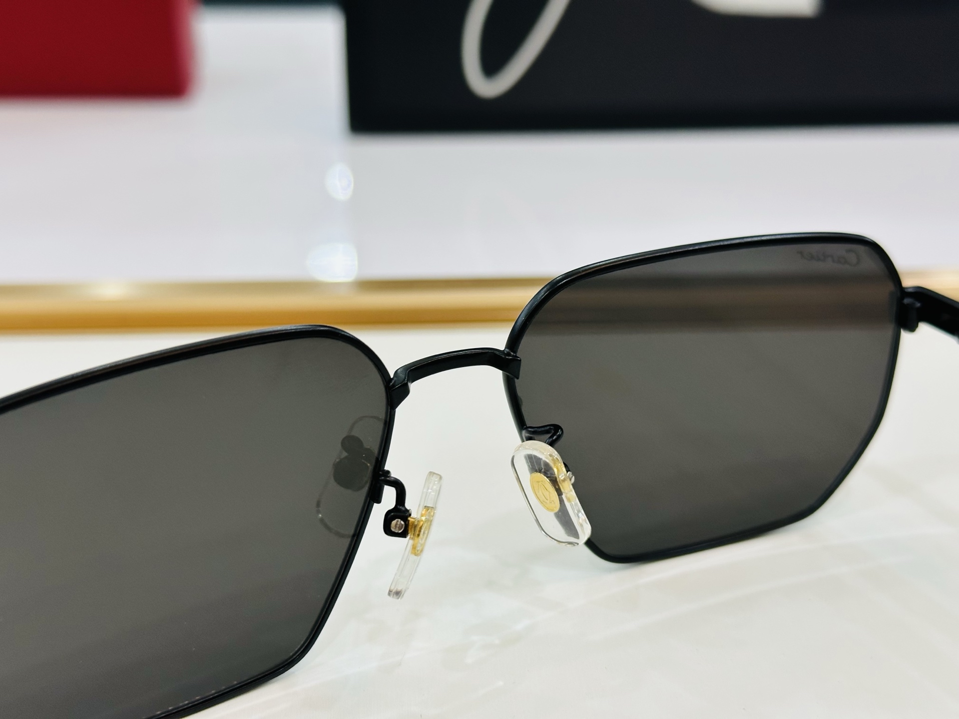 Cartie* 卡家 CT0527S 太阳镜 Size：60口16-145 工艺精湛气质十足！J男女同款