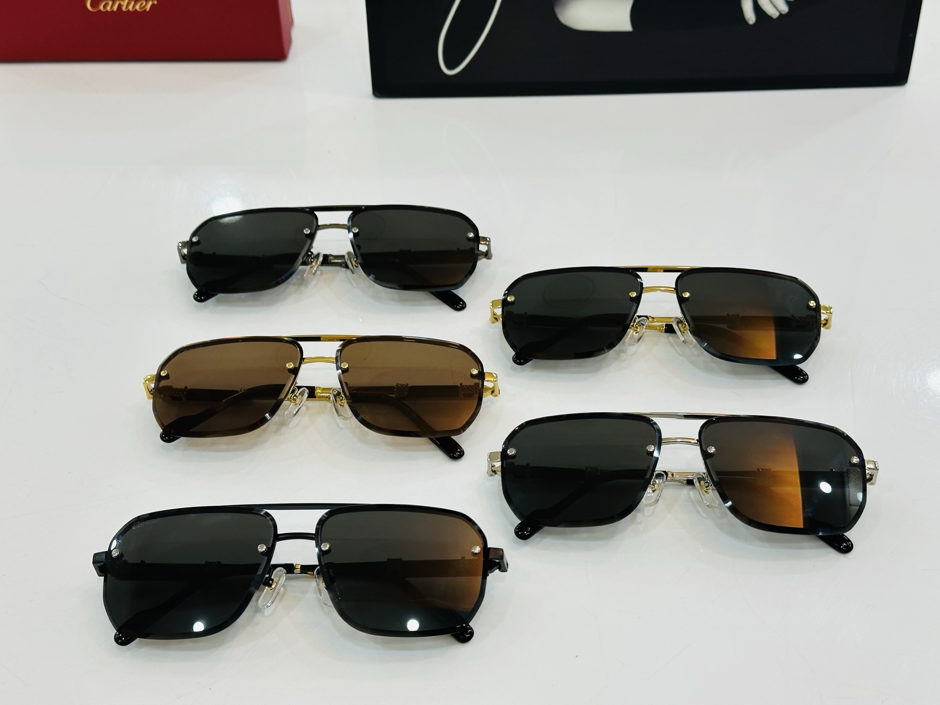 Cartie* 卡家 CT0522S 太阳镜 Size：61口14-145 工艺精湛气质十足！J男女同款