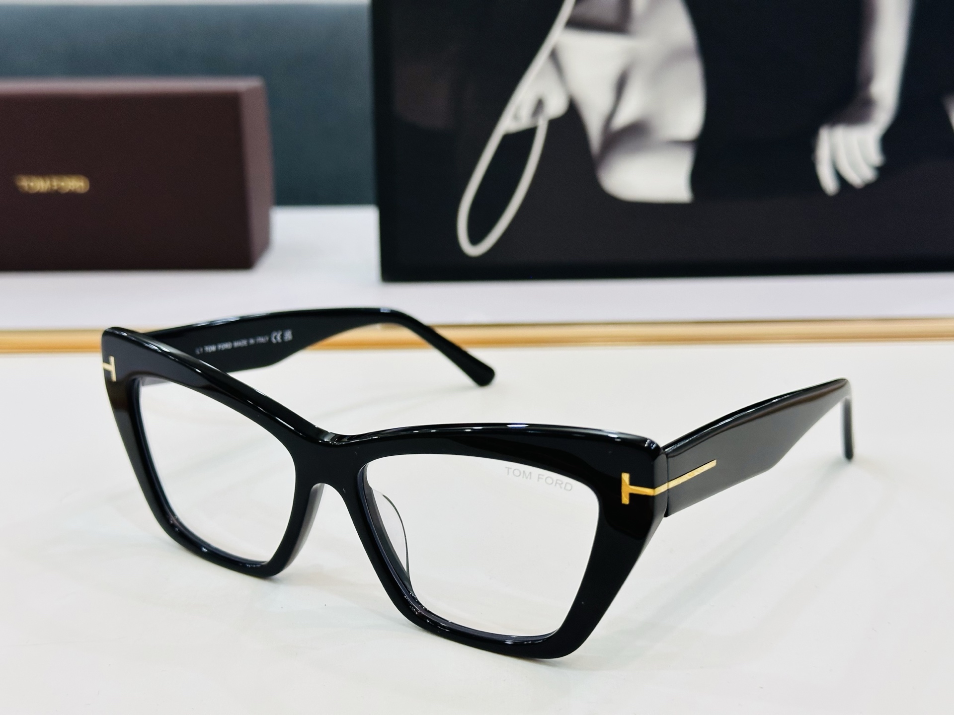 🔺TOM FOR*🔻 汤姆家 官网新款 FT6026  Size：56口16-140  经典时尚 🔝🔝C