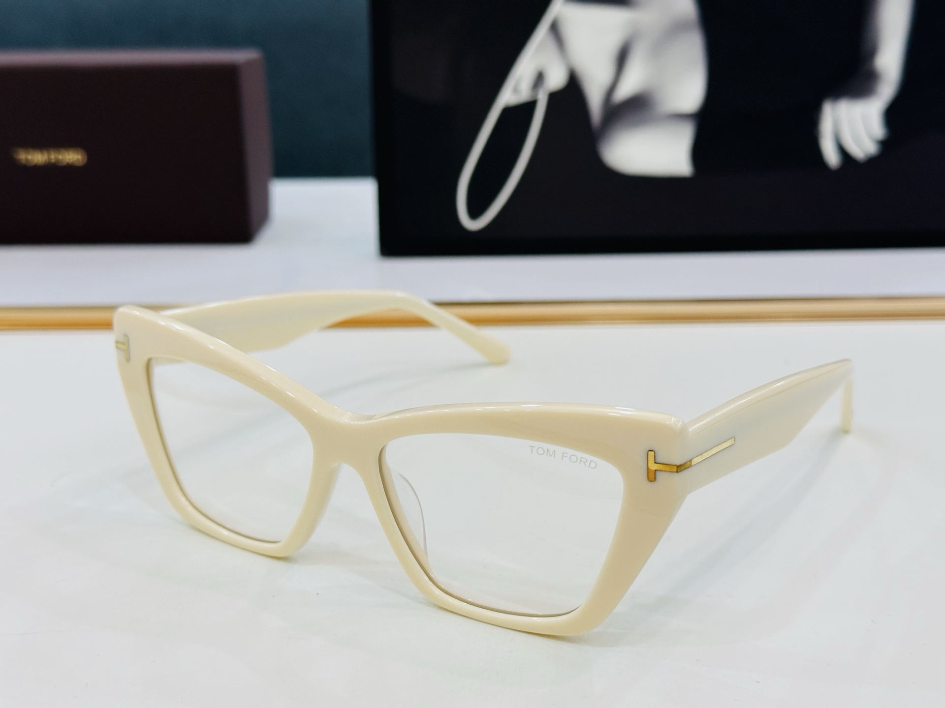 🔺TOM FOR*🔻 汤姆家 官网新款 FT6026  Size：56口16-140  经典时尚 🔝🔝C