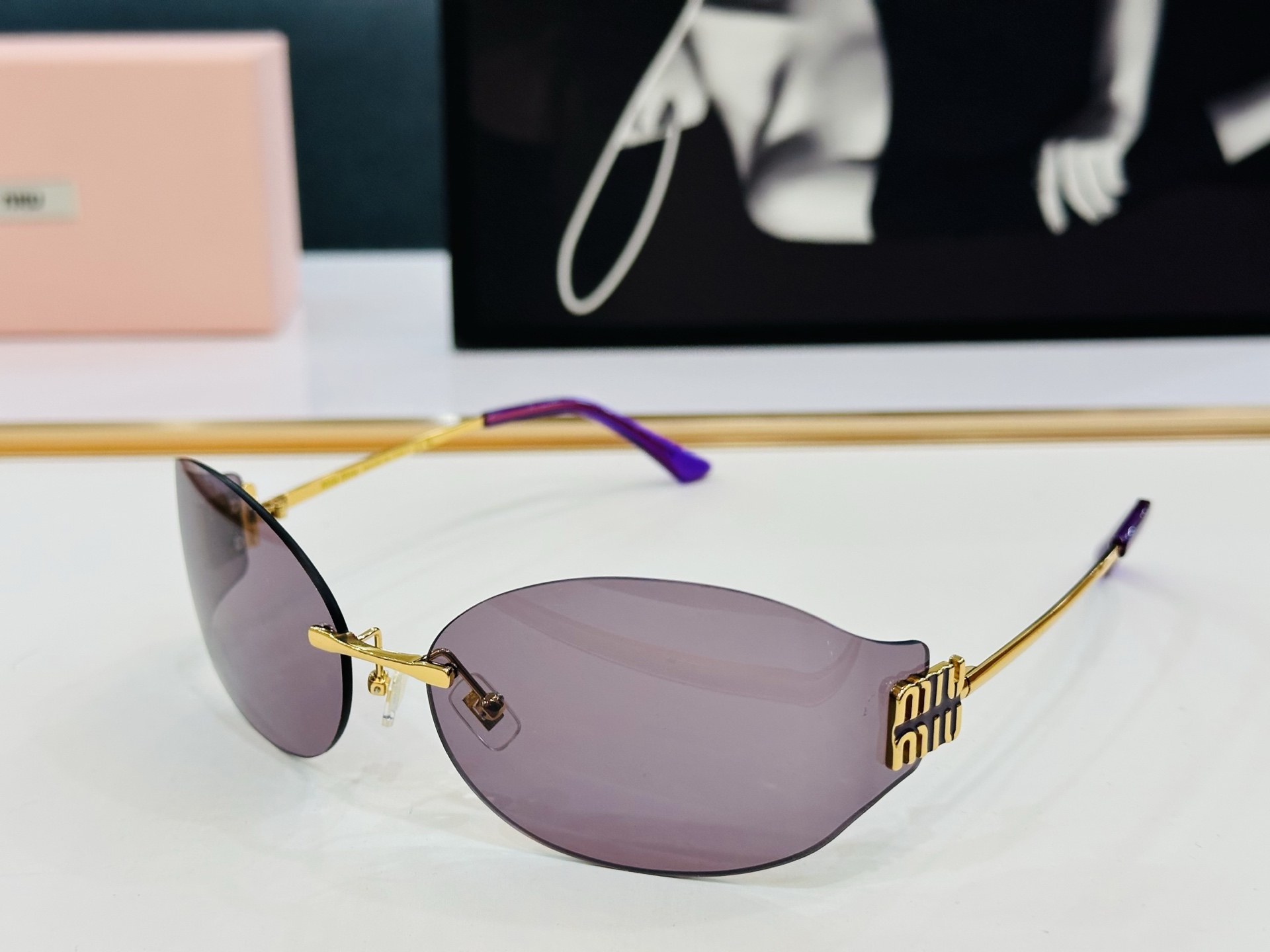 谬家 SMU68W Size：61口16-130 女士太阳眼镜 镂空型玫瑰玫瑰 高档 q时尚墨镜潮人强强