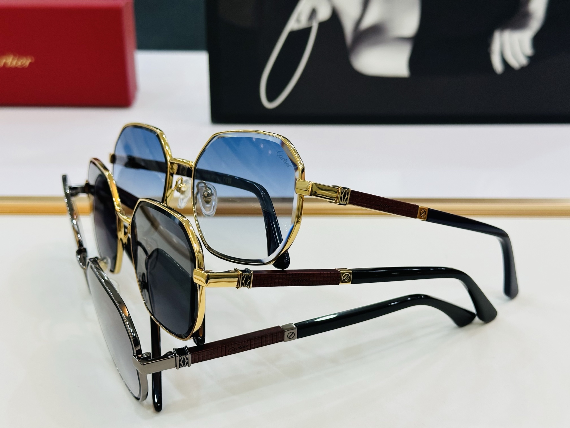 Cartie* 卡家 CT0492S 太阳镜 Size：60口19-145 工艺精湛气质十足！q男女同款