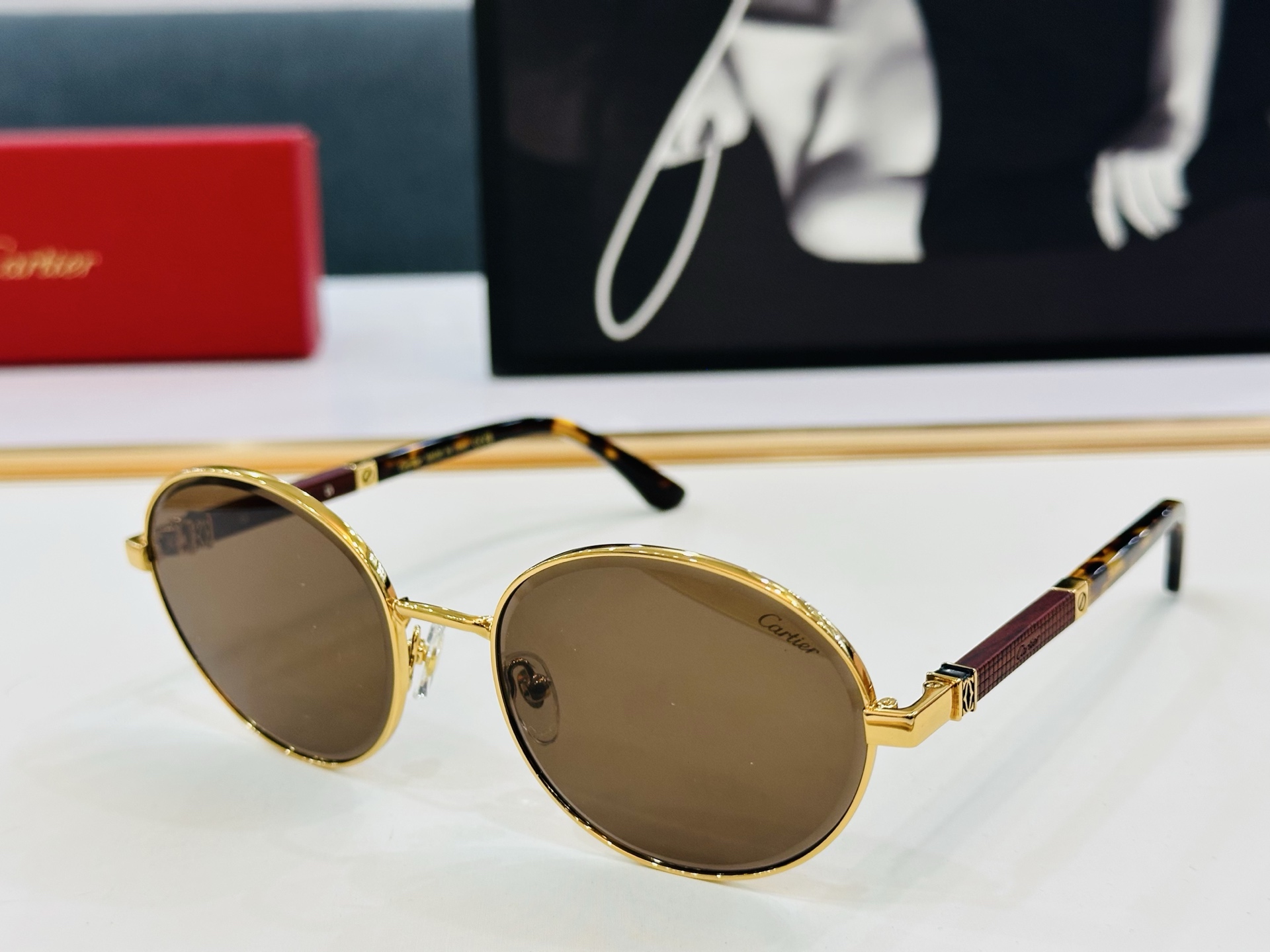 Cartie* 卡家 CT0490S 太阳镜 Size：57口19-145 工艺精湛气质十足！q男女同款