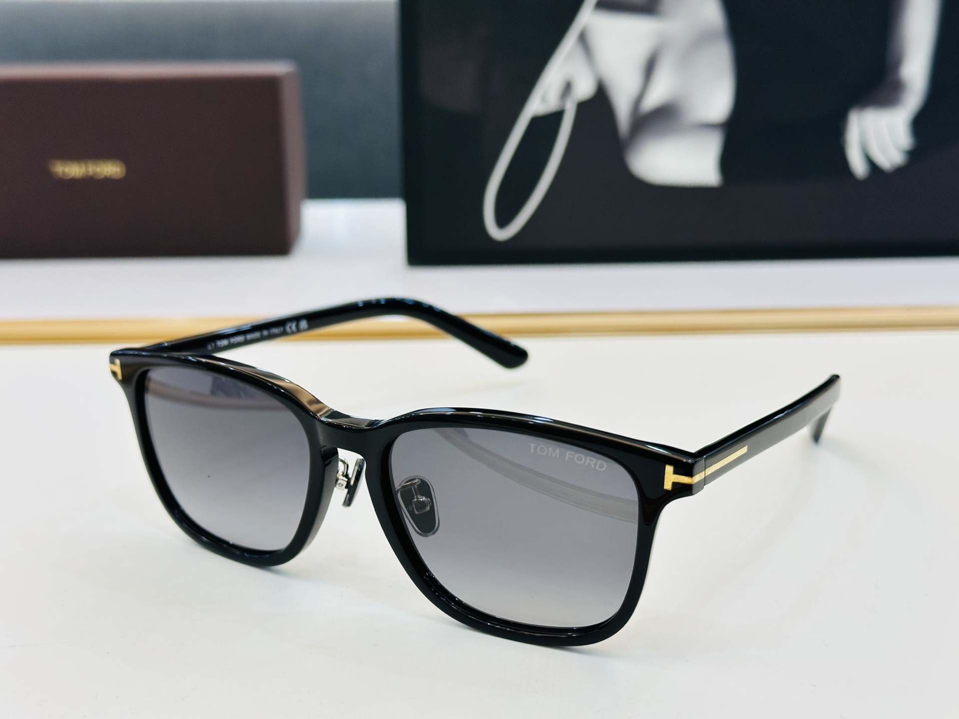 🔺TOM FOR*🔻 汤姆家 官网新款 FT1048   Size：52口18-140  经典时尚 🔝🔝
