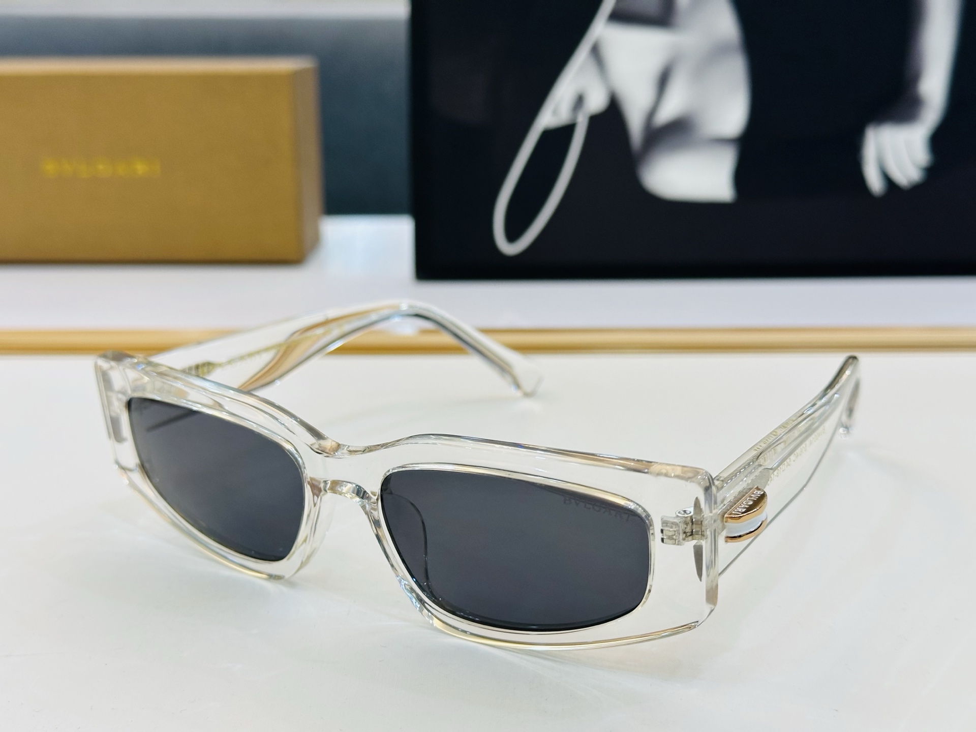 🆕款 官网同售 宝格家 BV40014 👍 Size ：54口19-145  绝对要买😎品质非常完美 C