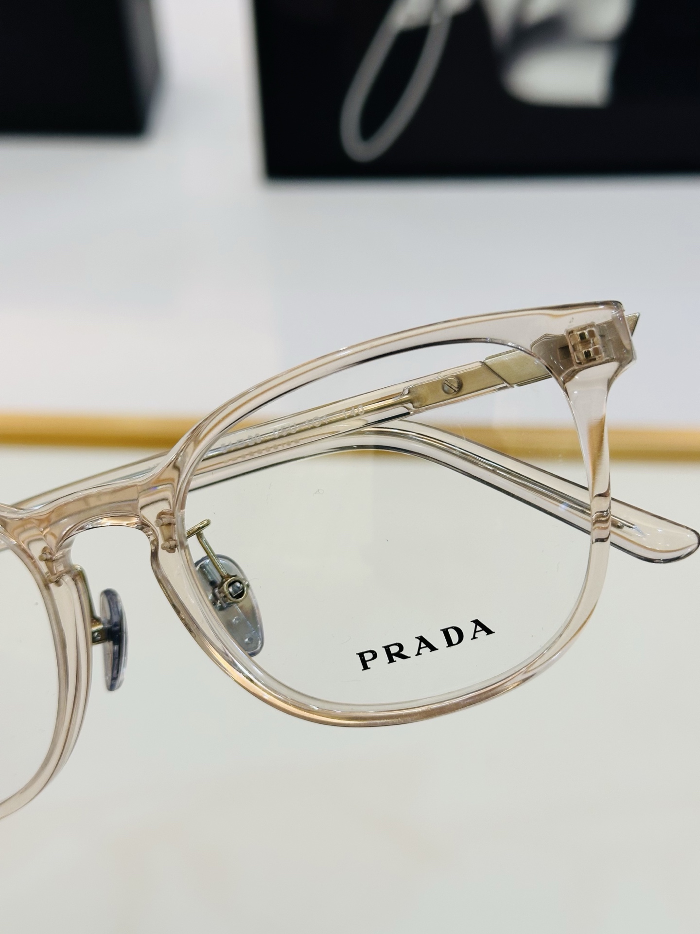 🔺PRAD*🔻普家 VPR12Z-D Size：51口20-140 眼镜系列堪称精湛制作 彰显独特个性 