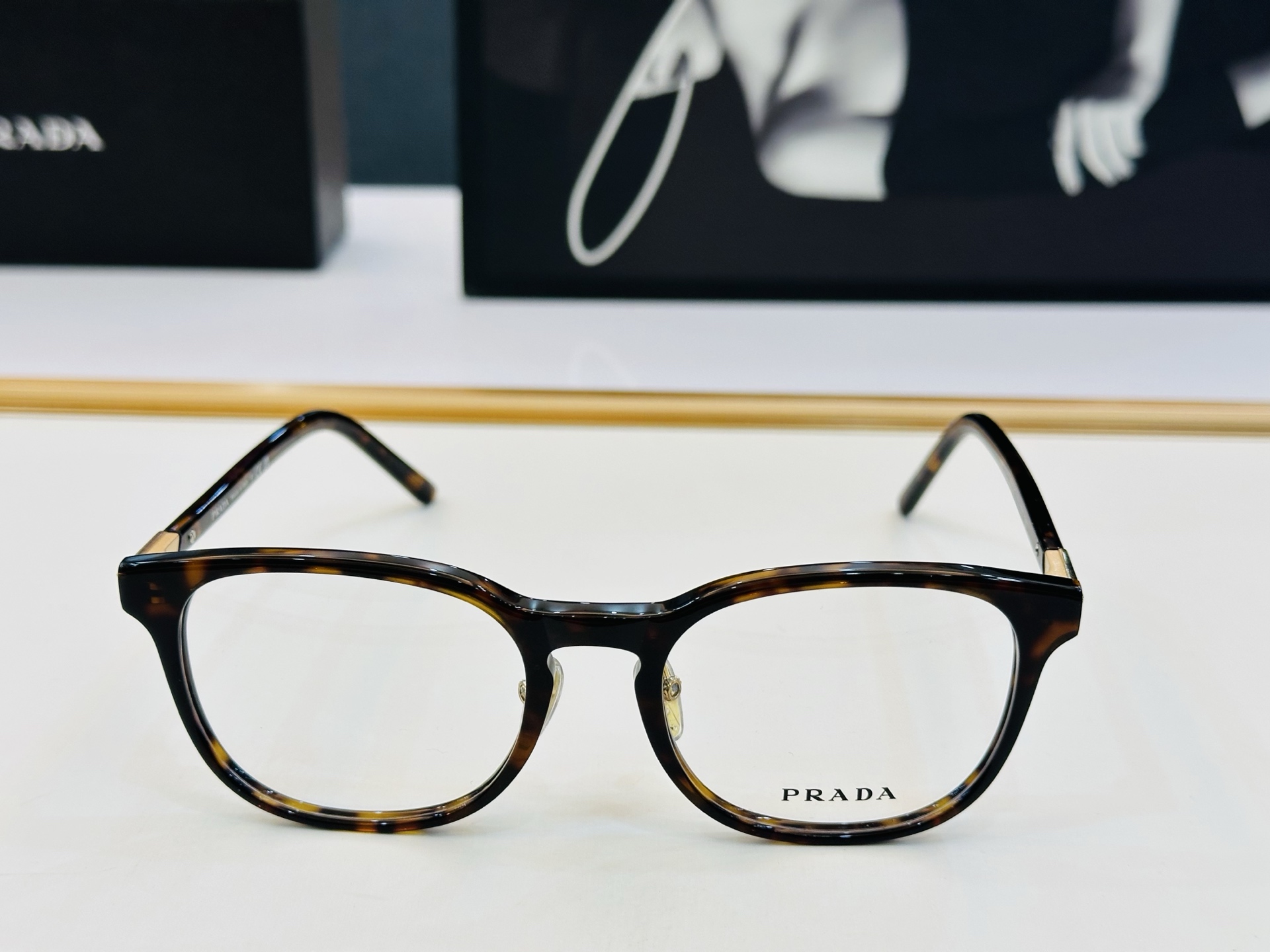 🔺PRAD*🔻普家 VPR12Z-D Size：51口20-140 眼镜系列堪称精湛制作 彰显独特个性 