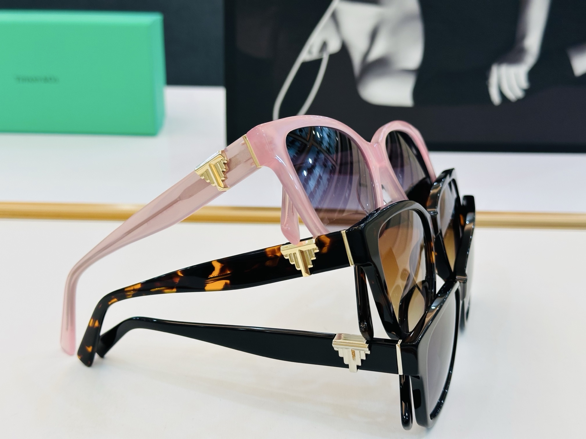 蒂芙家 Tiffany & CO. TF2246 Size：54口17-145 时尚太阳镜架 👍L多色可