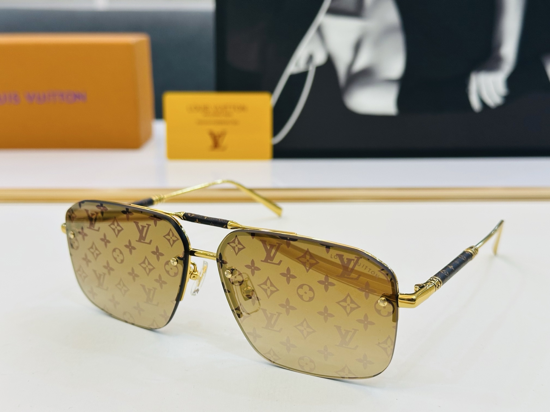 路易家 🎩Z1311 Size：62口13-145 充满活力的 展现独特个性🌟展现大气的你 q高品质 👍