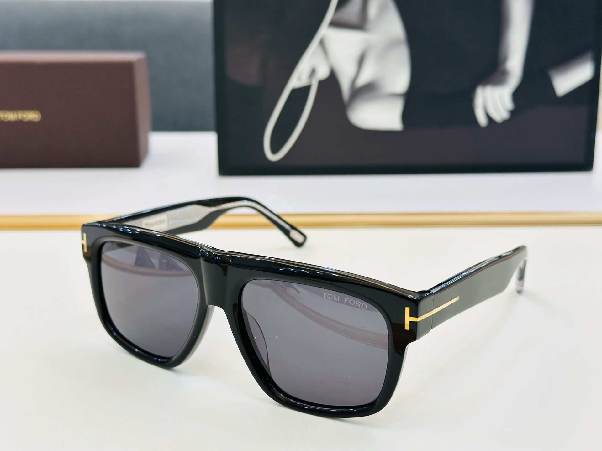 🔺TOM FOR*🔻 汤姆家 官网新款 FT1201 Size：56口19-145 经典时尚 🔝🔝C采用