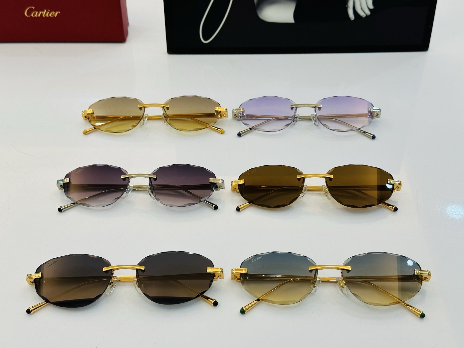 🆕 原版Cartie* 卡家 官网经典款 太阳镜 CT0611S Size：57口19-145电镀工艺精