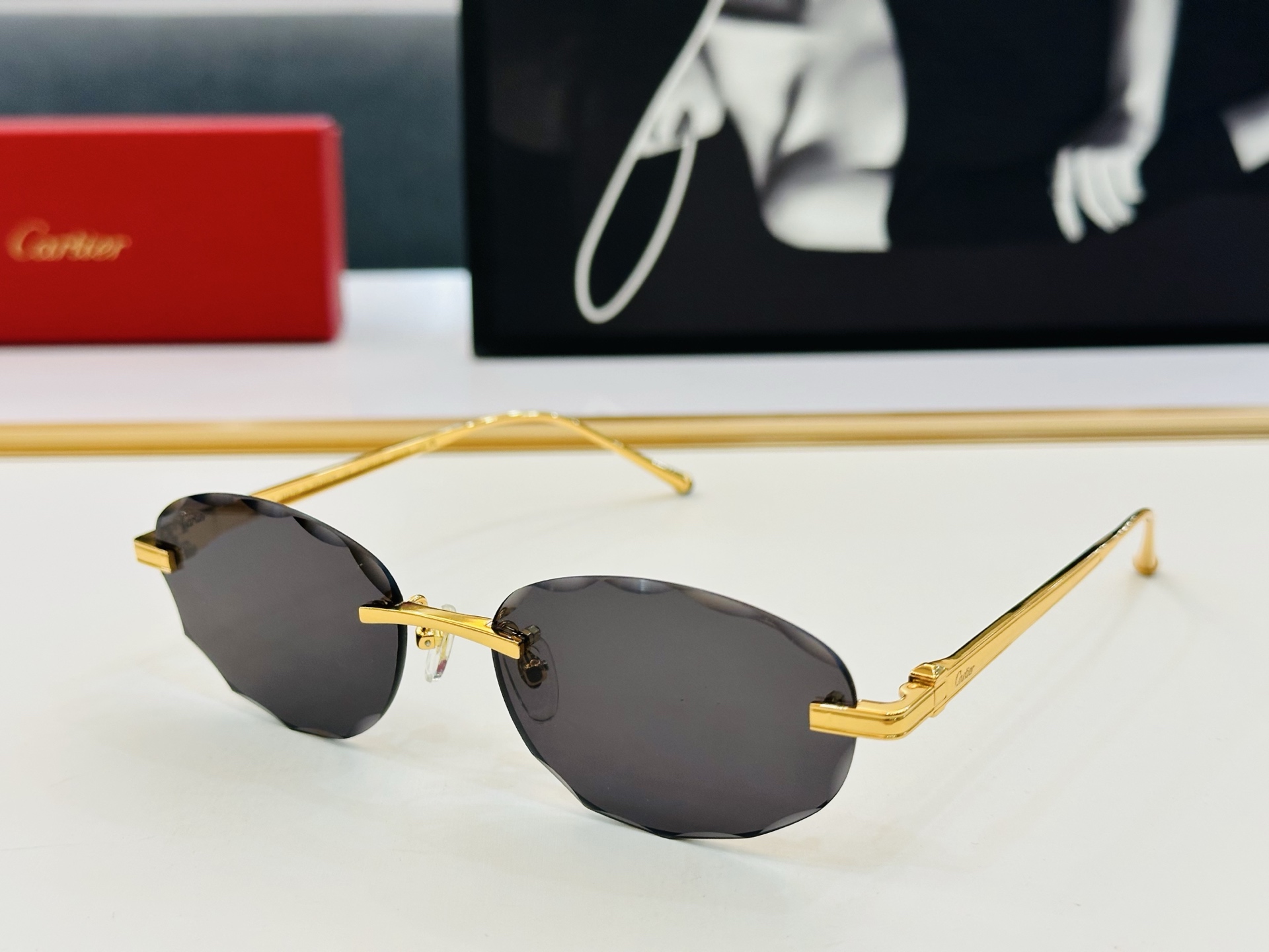 🆕 原版Cartie* 卡家 官网经典款 太阳镜 CT0611S Size：57口19-145电镀工艺精