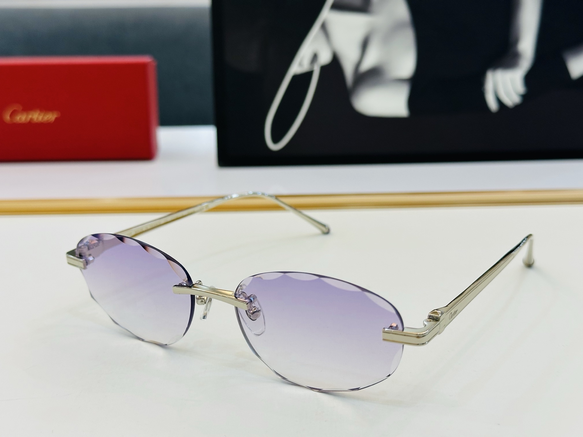 🆕 原版Cartie* 卡家 官网经典款 太阳镜 CT0611S Size：57口19-145电镀工艺精