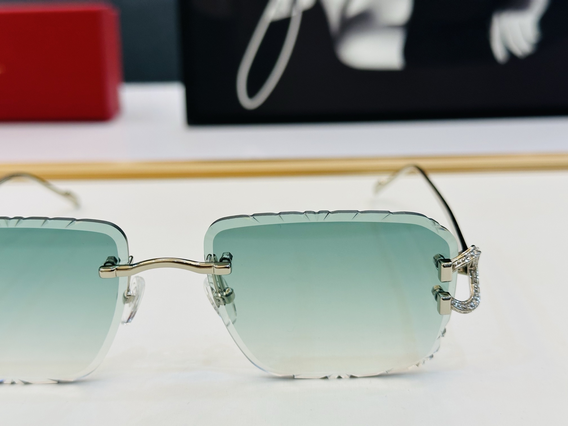 🆕 原版Cartie* 卡家 官网经典款 太阳镜 CT0576S Size：58口19-140 电镀工艺
