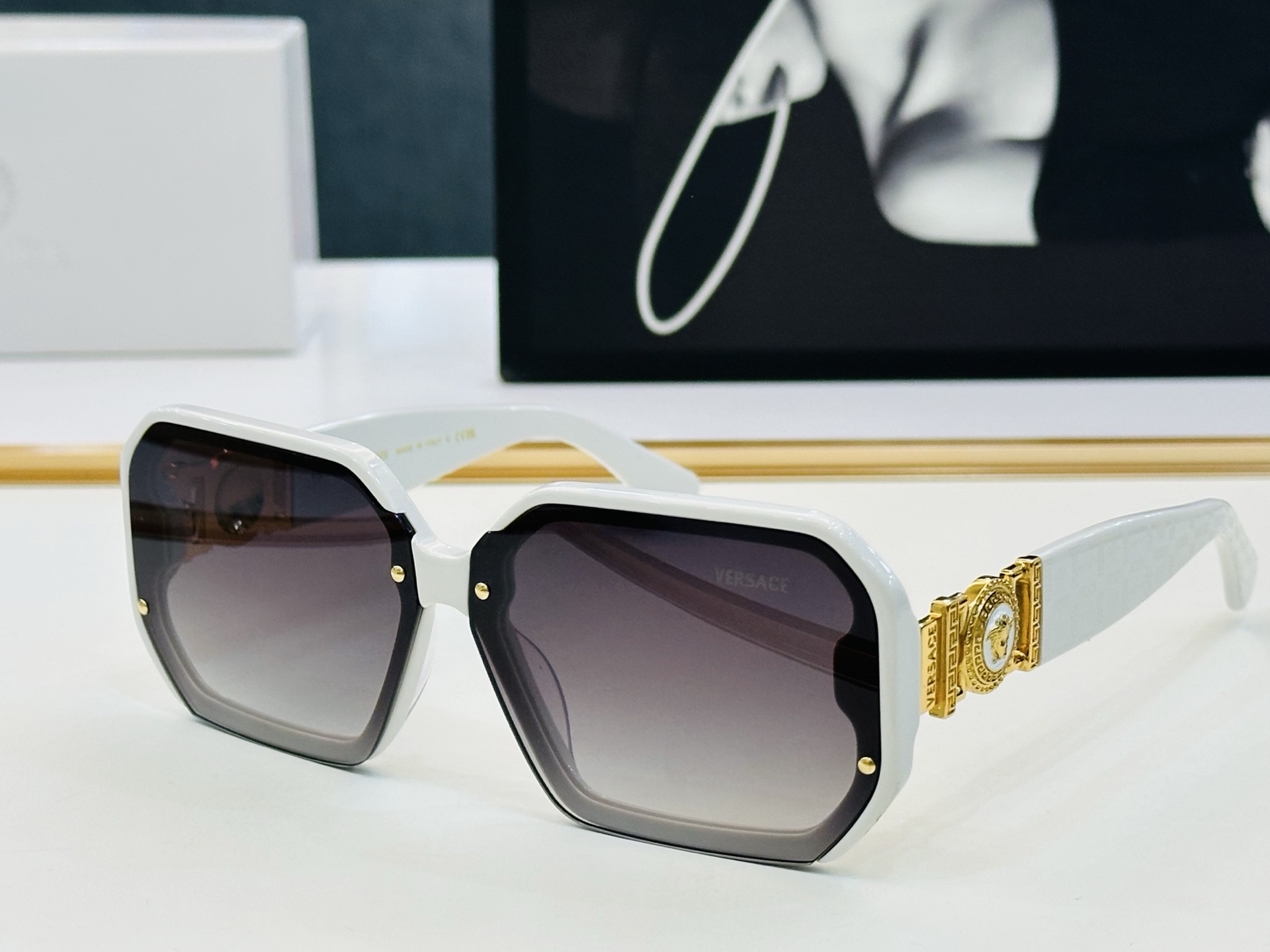 🎉🎉范思家 VERSACE✨MOD：VE6755   Size：66口9-145 ✨K有范 