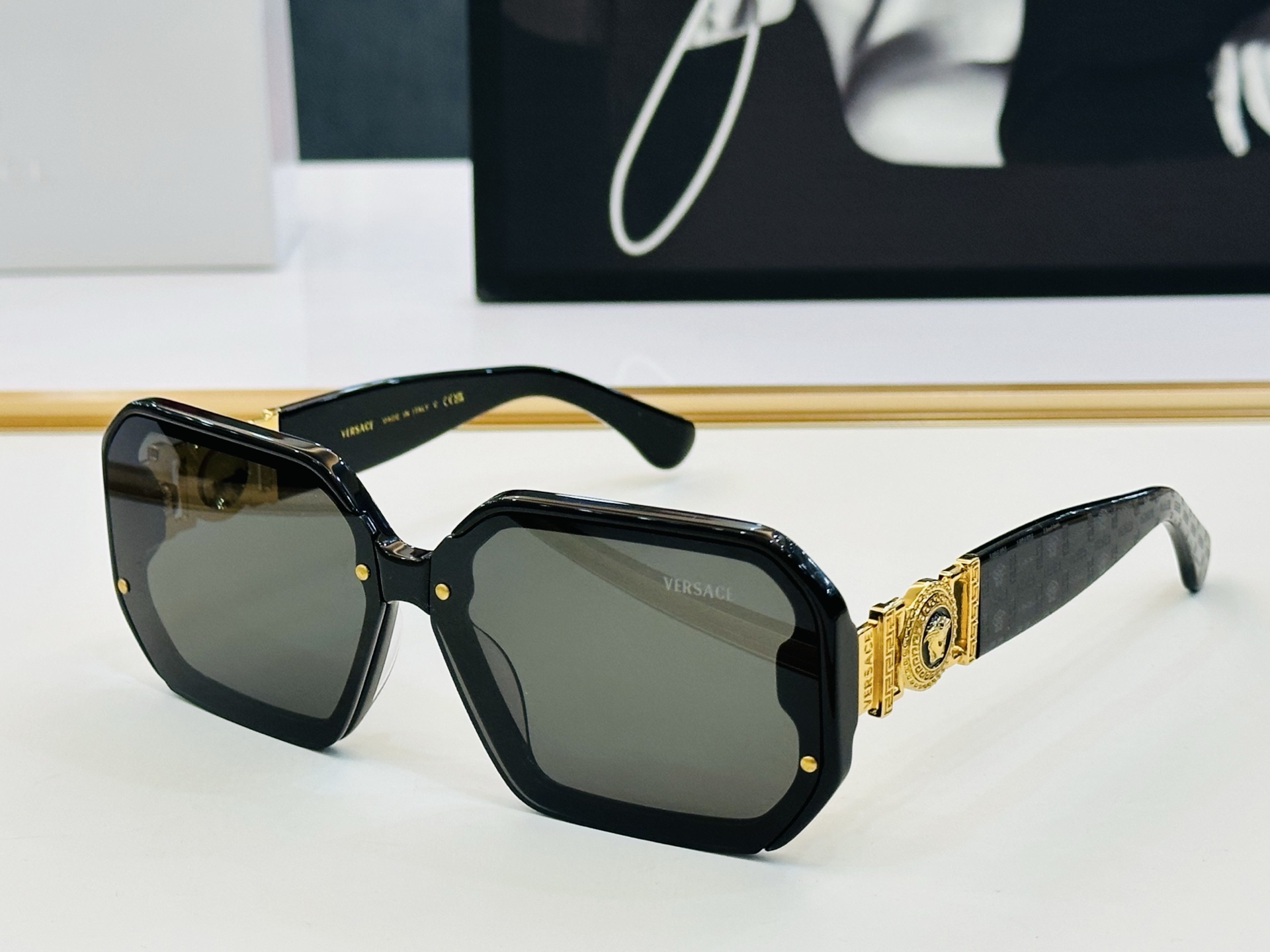🎉🎉范思家 VERSACE✨MOD：VE6755   Size：66口9-145 ✨K有范 