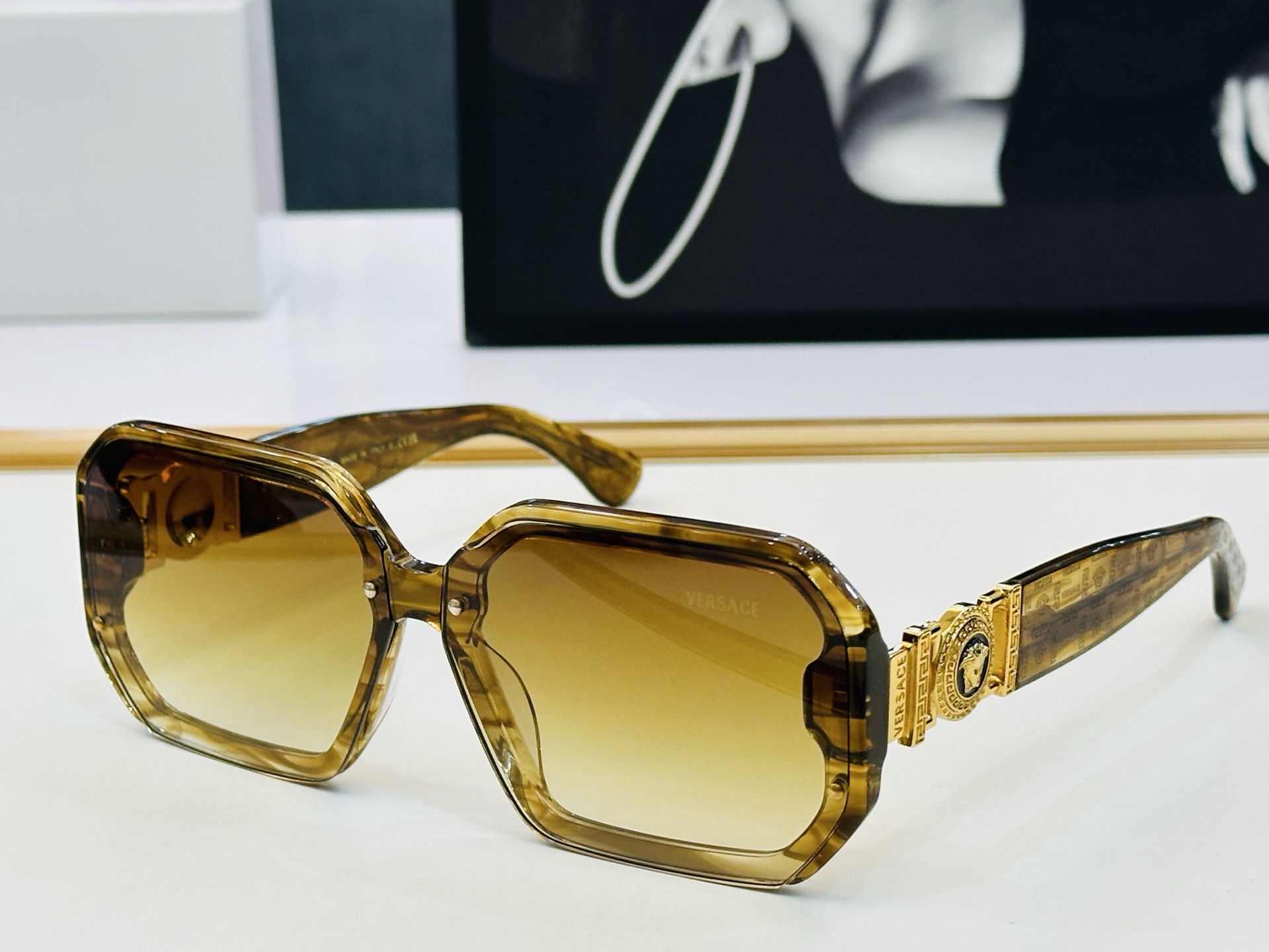 🎉🎉范思家 VERSACE✨MOD：VE6755   Size：66口9-145 ✨K有范 
